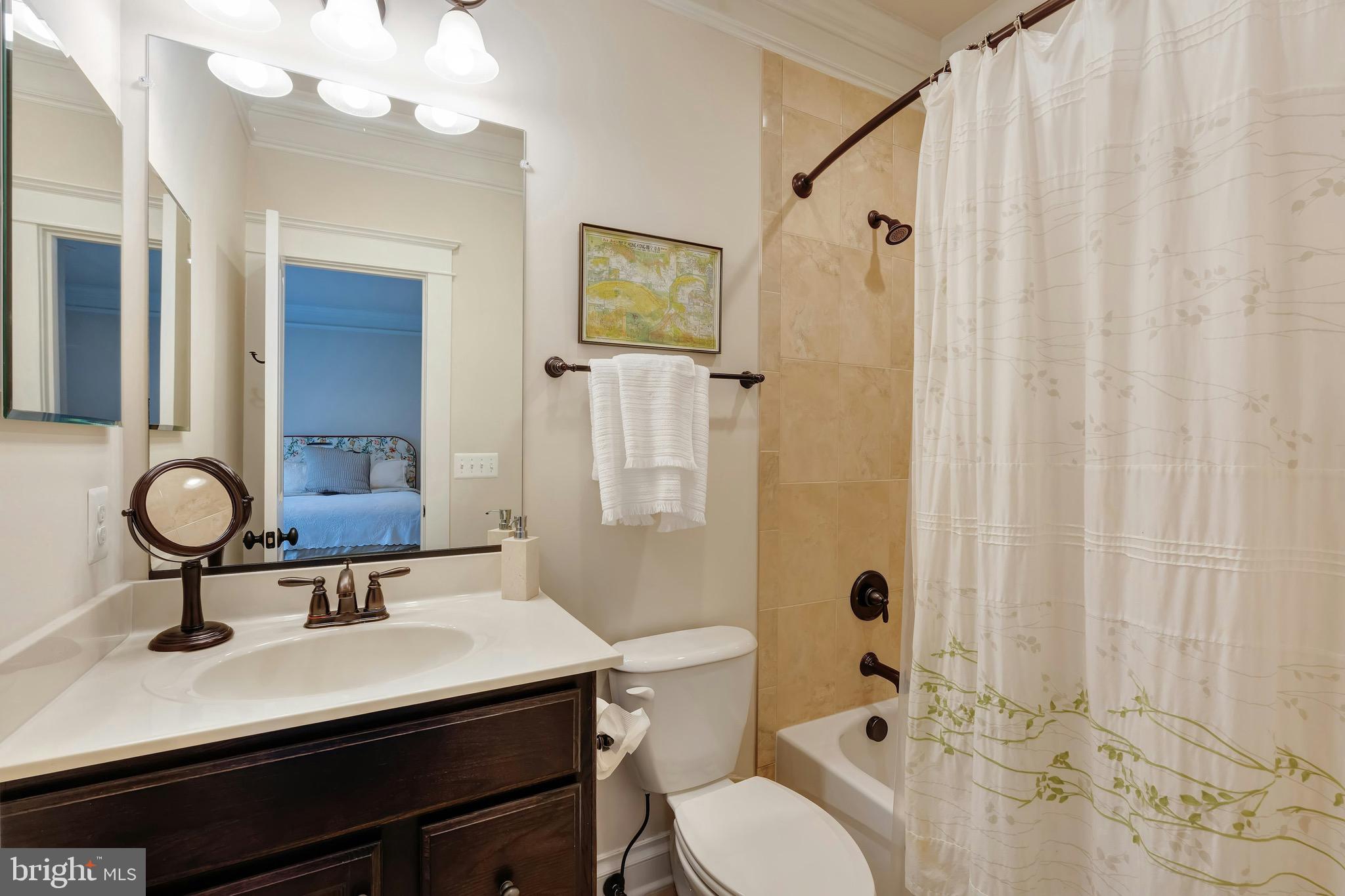 FALLS HILL - Residential