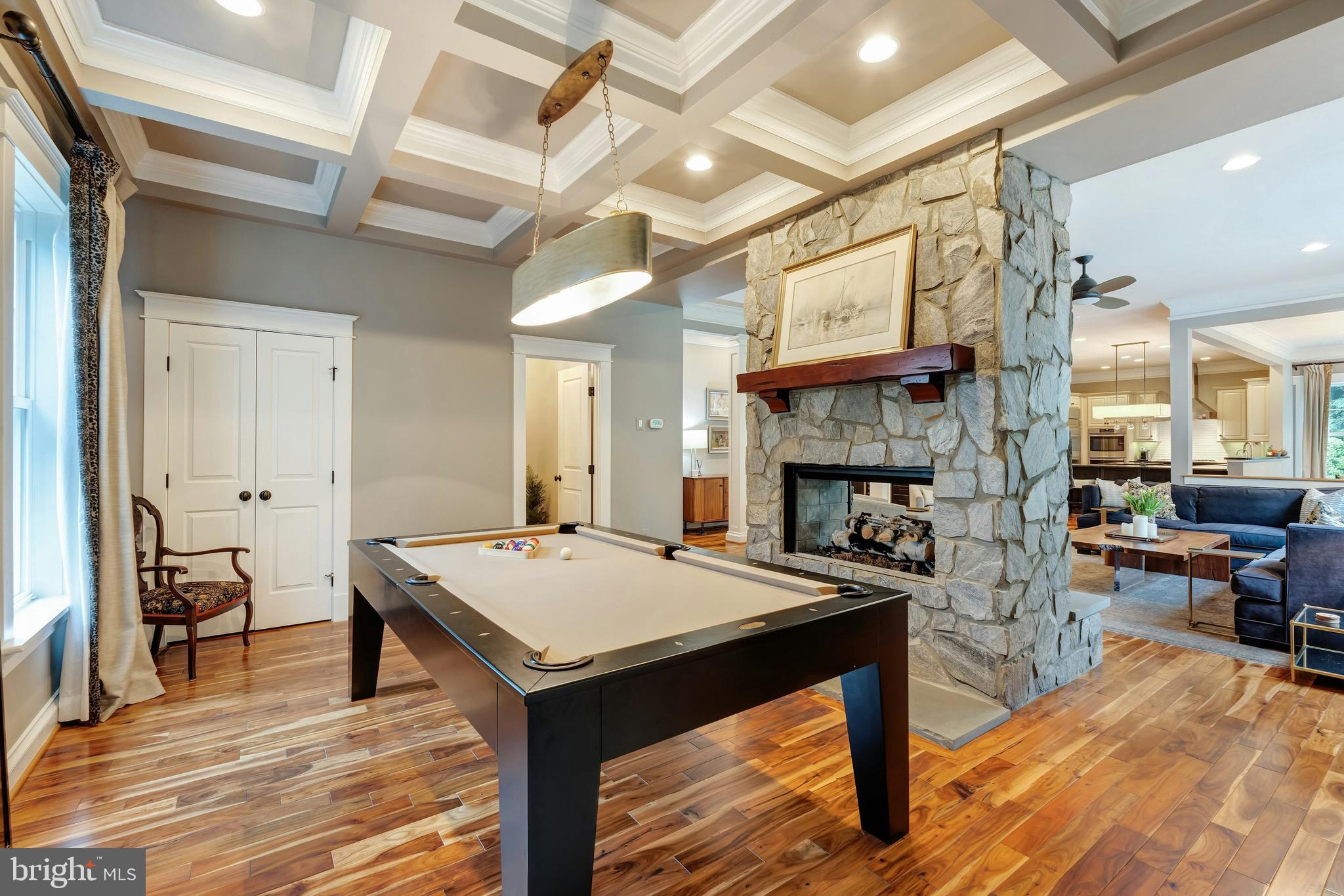 FALLS HILL - Residential