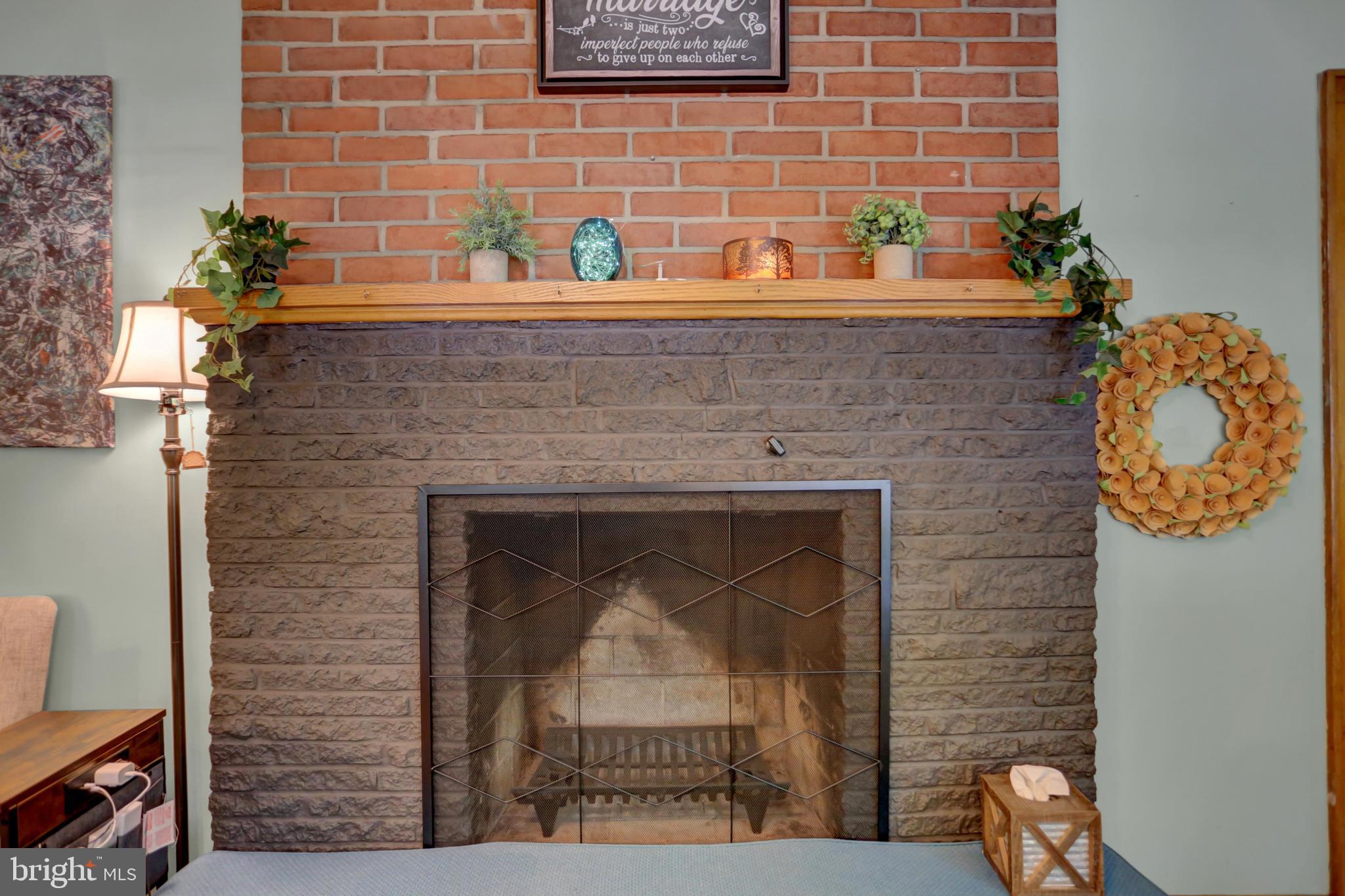 COLONIAL PARK - Residential