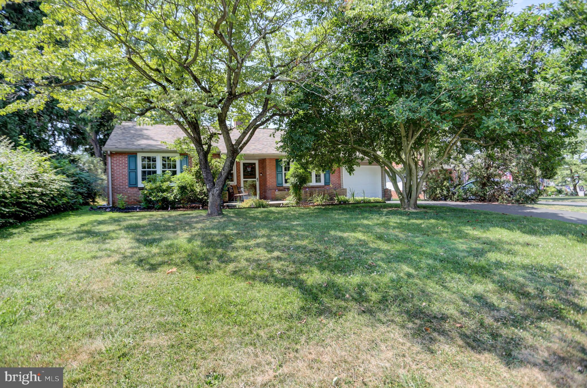 COLONIAL PARK - Residential