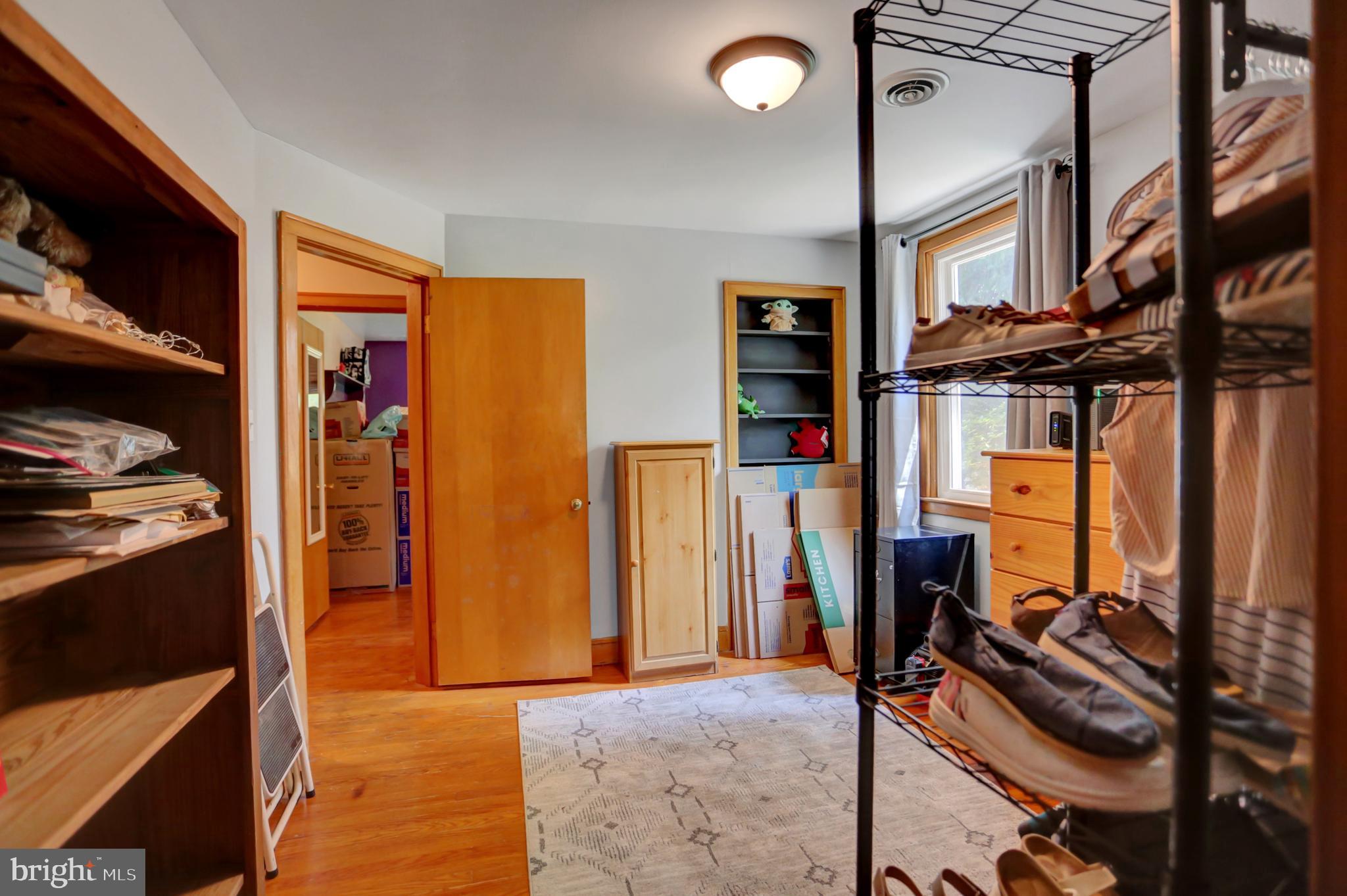 COLONIAL PARK - Residential