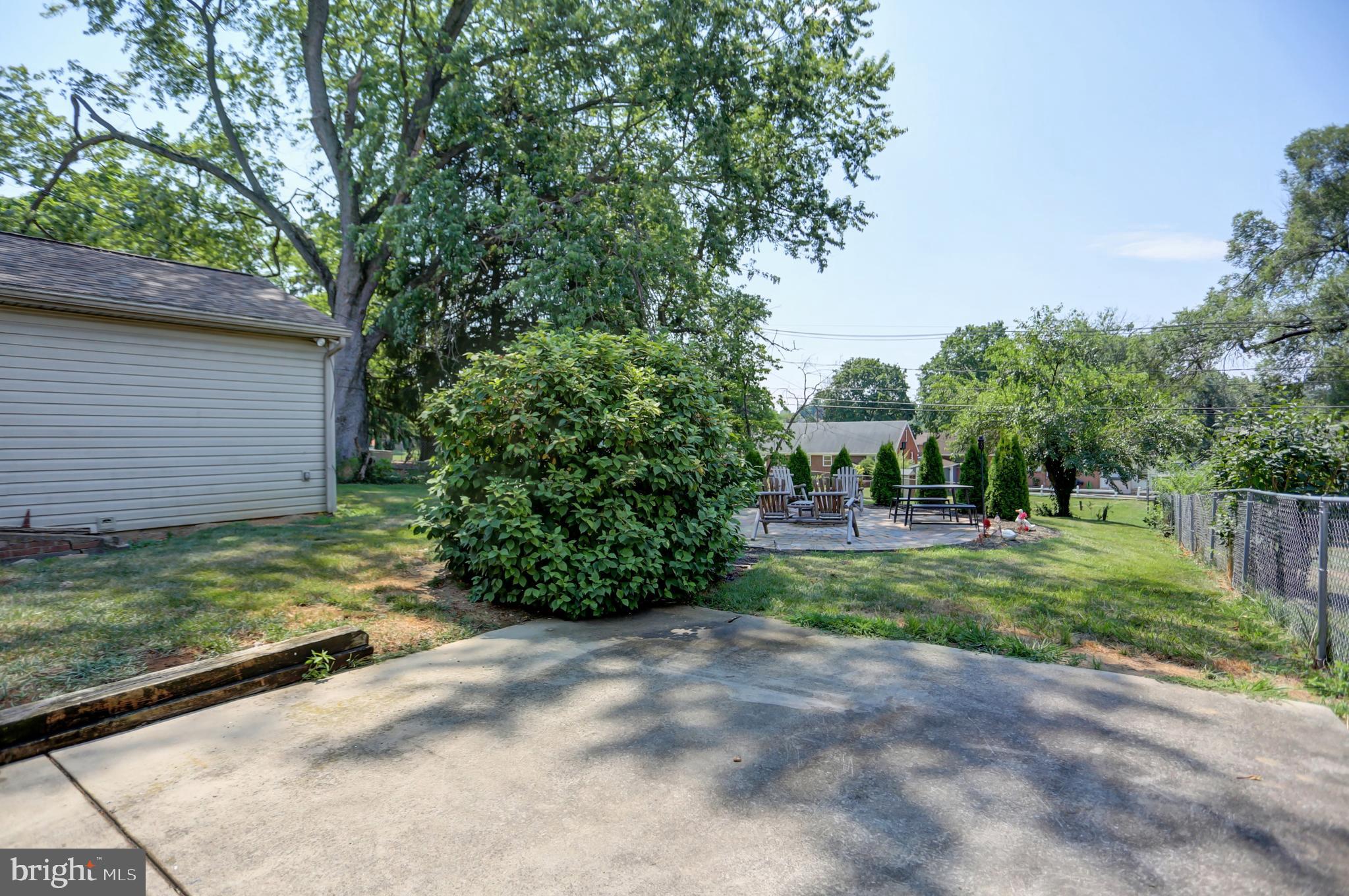 COLONIAL PARK - Residential