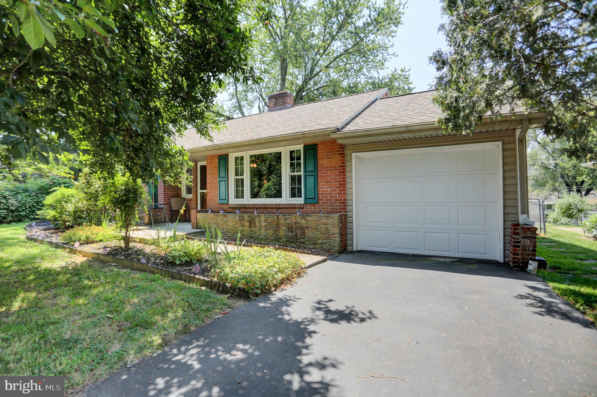 COLONIAL PARK - Residential