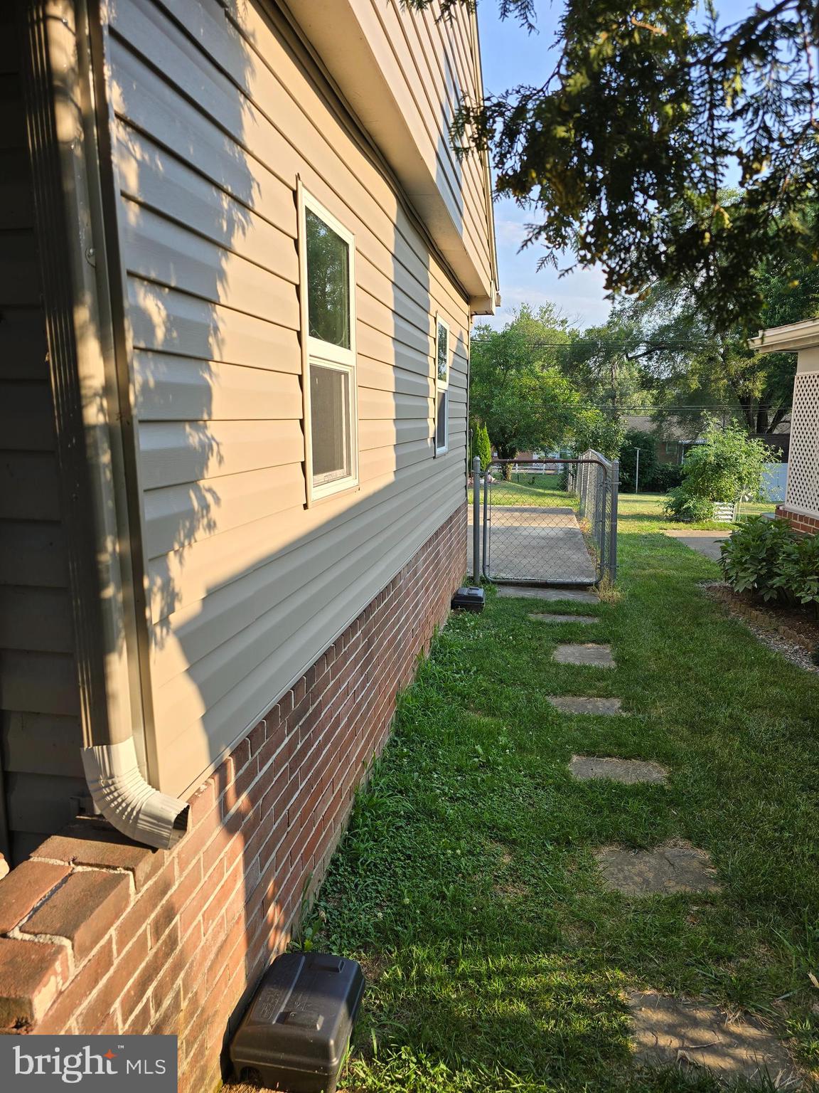 COLONIAL PARK - Residential