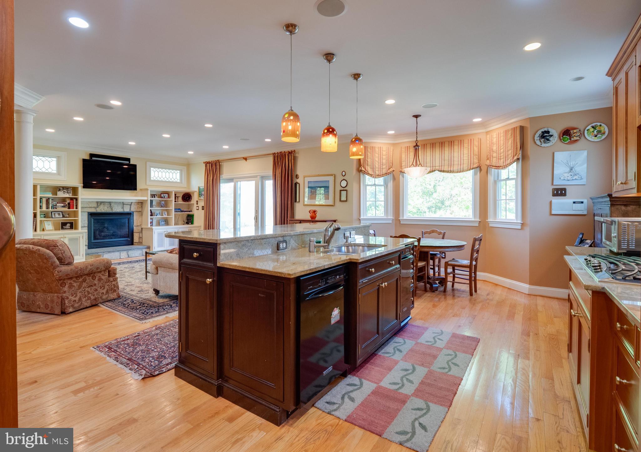 ARLINGTON - Residential