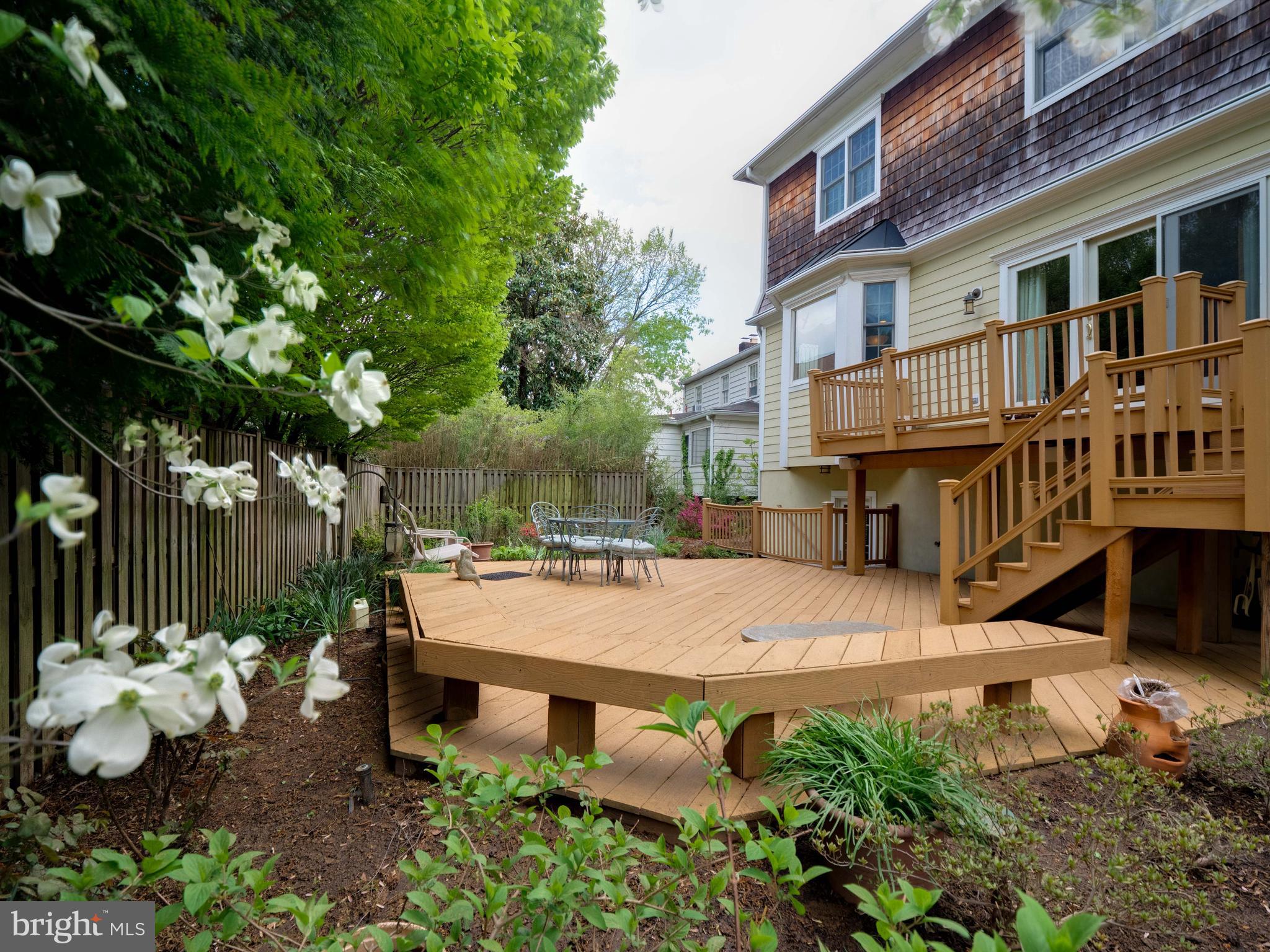 ARLINGTON - Residential