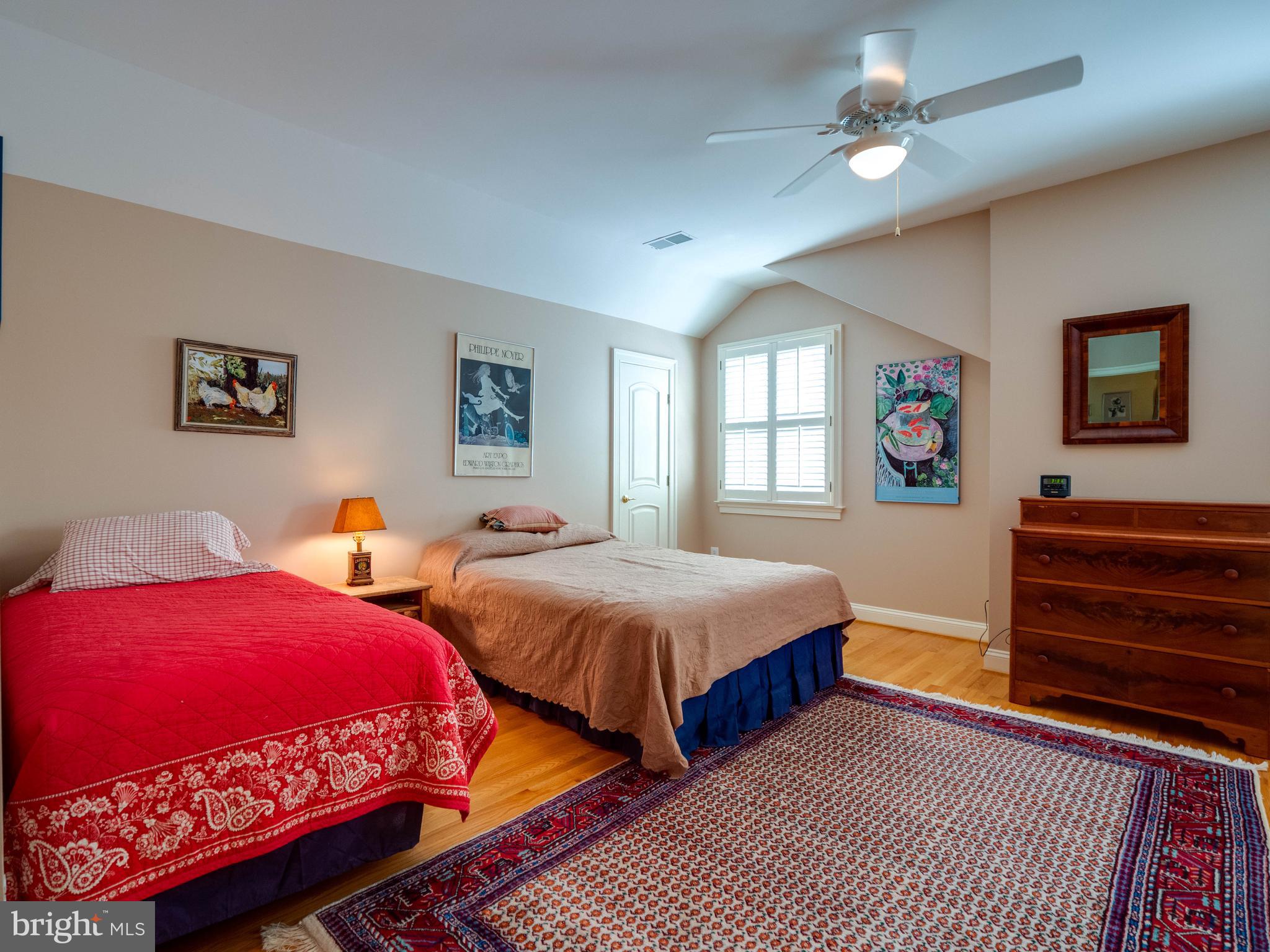 ARLINGTON - Residential