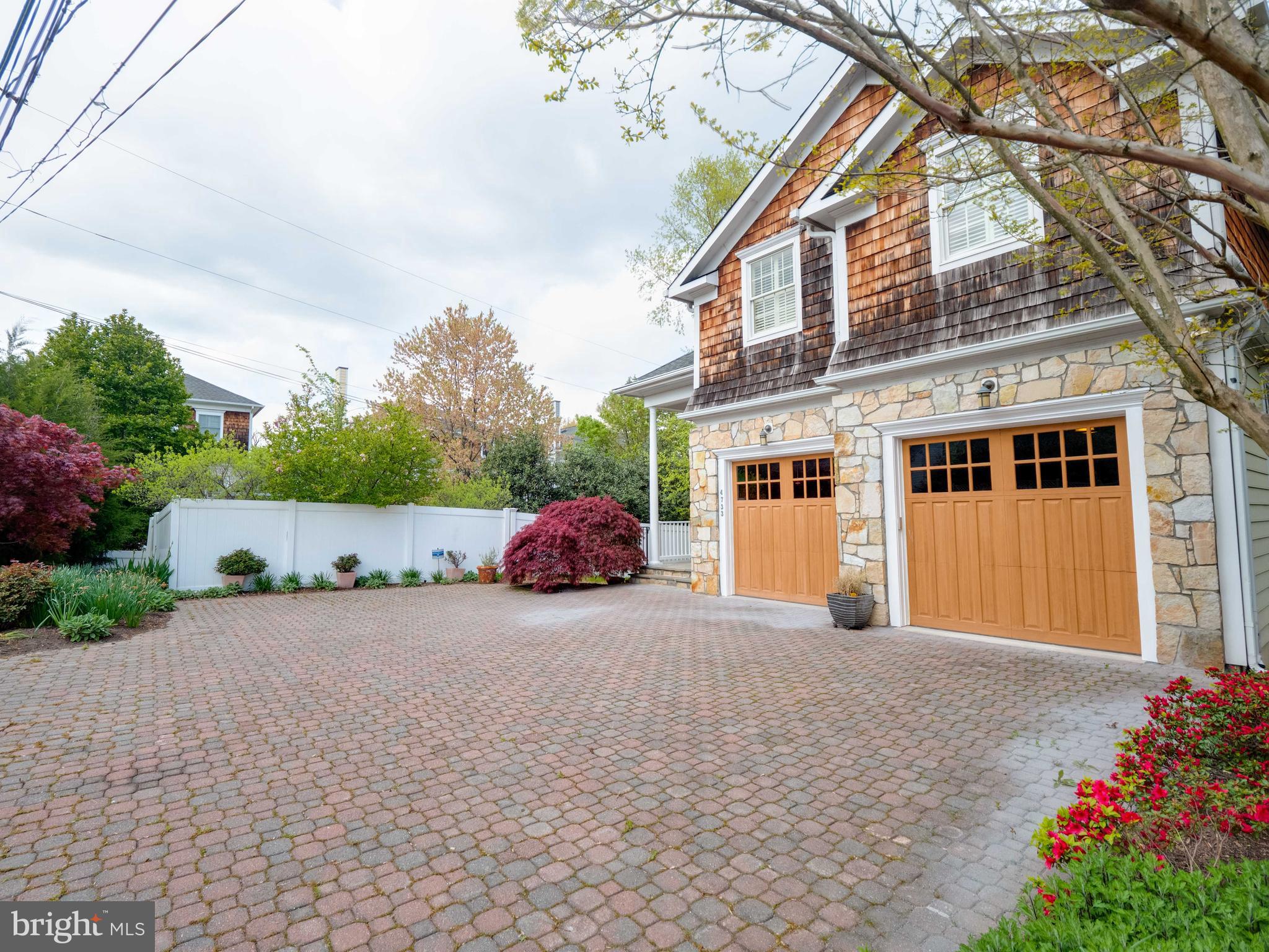 ARLINGTON - Residential