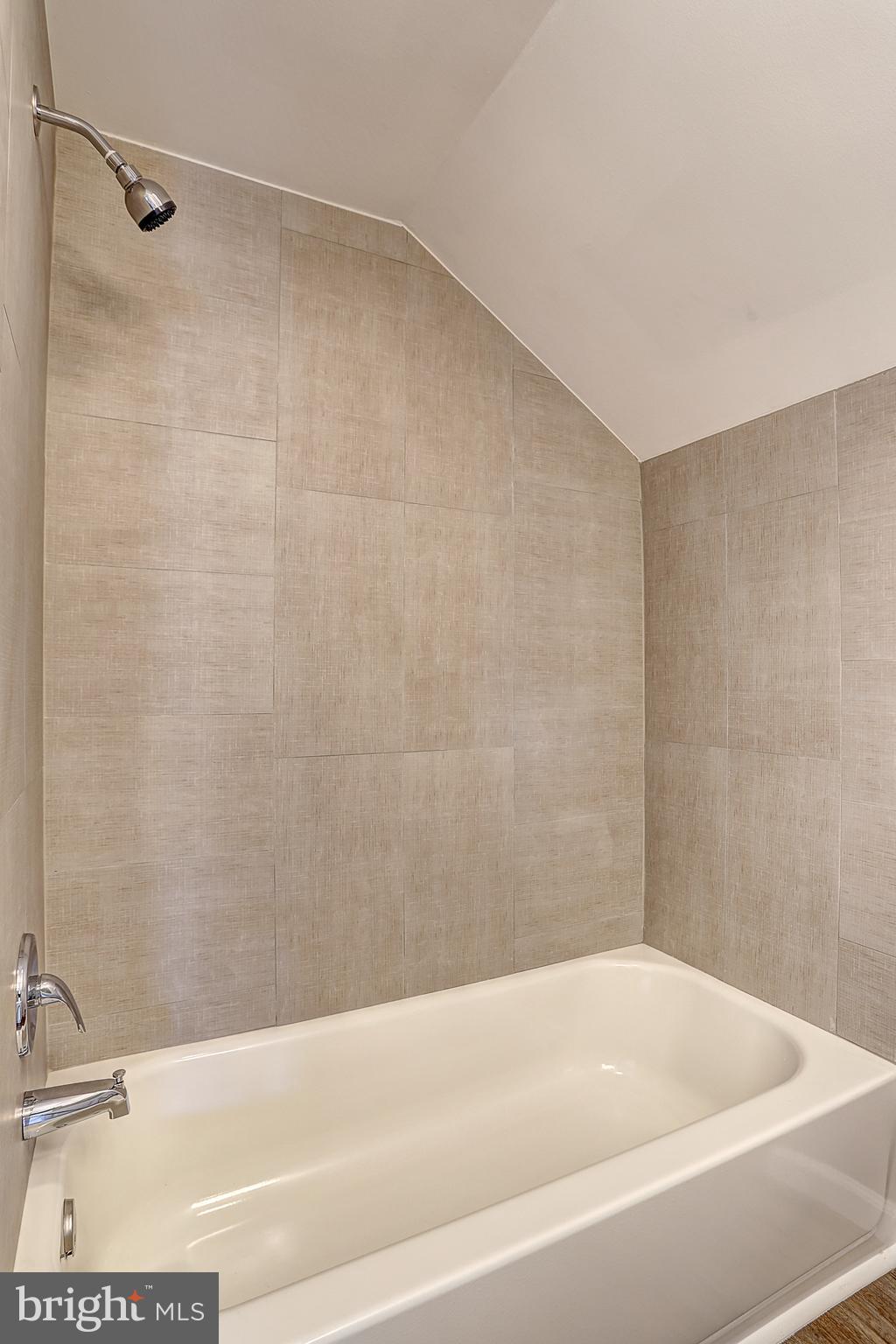 ARBUTUS - Residential