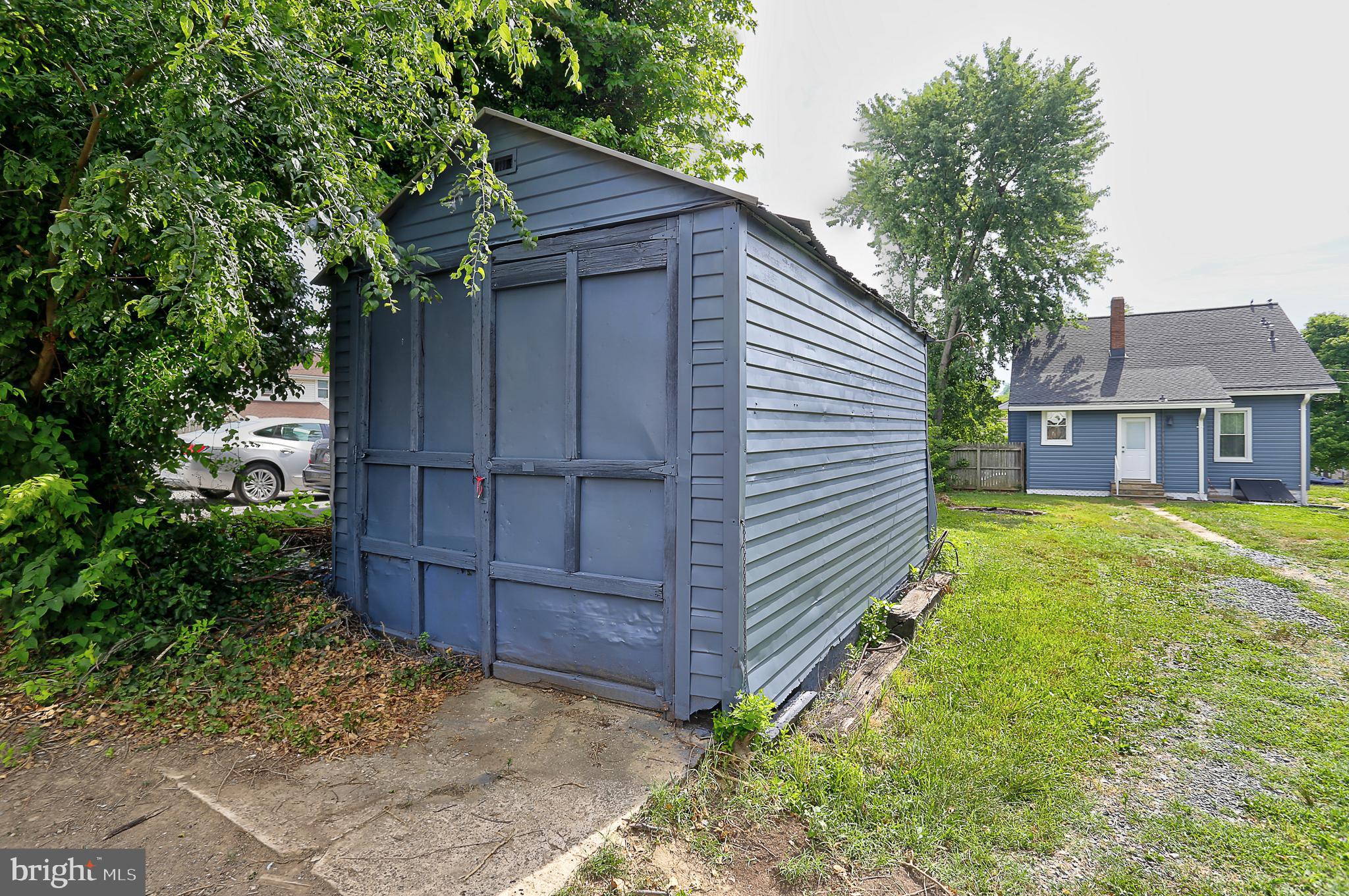 ARBUTUS - Residential