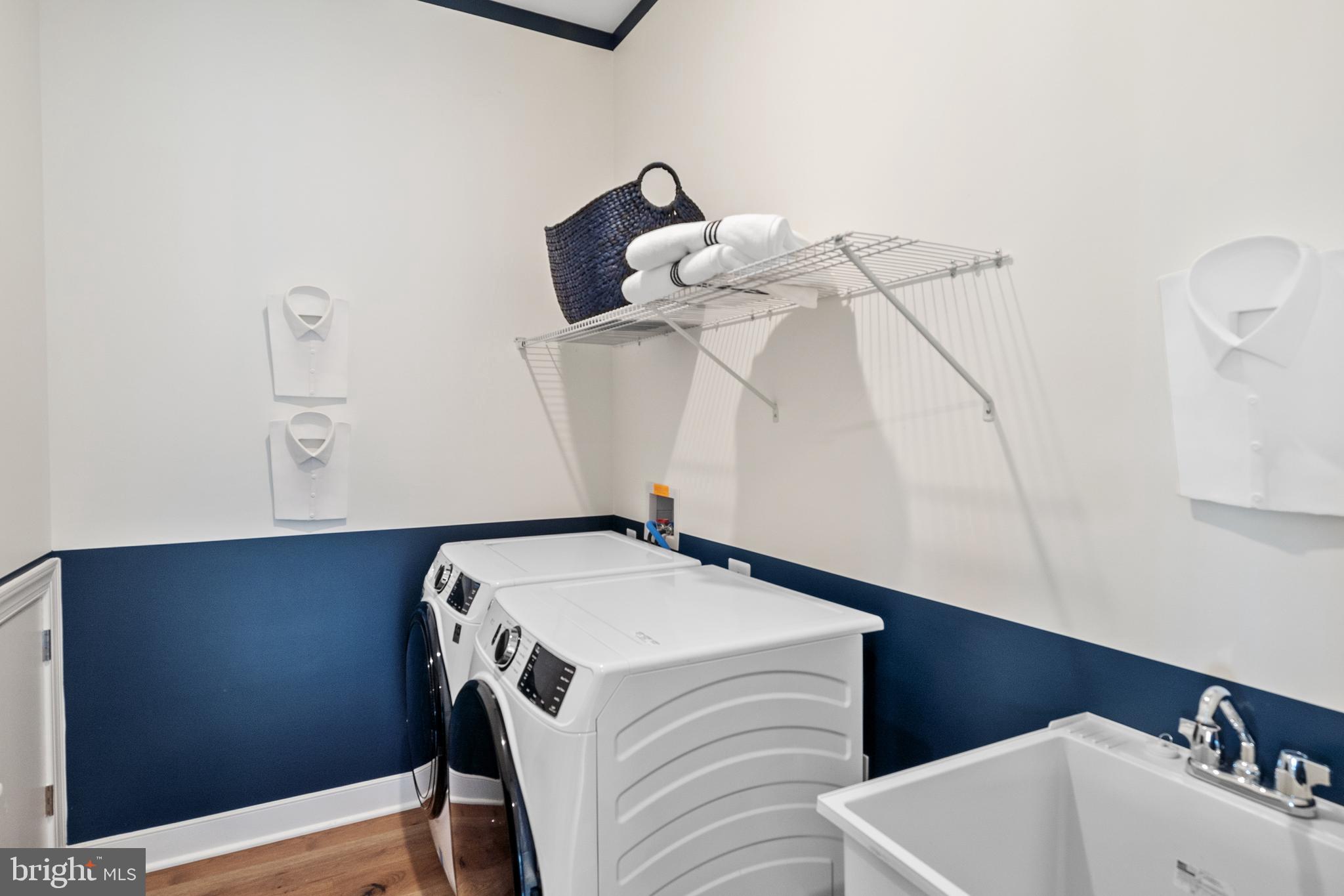 FOUR SEASONS AT KENT ISLAND - Residential