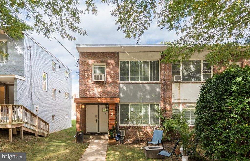 Photo of 42 Varnum Street NE #1, WASHINGTON, DC 20011 (MLS # DCDC2227434)