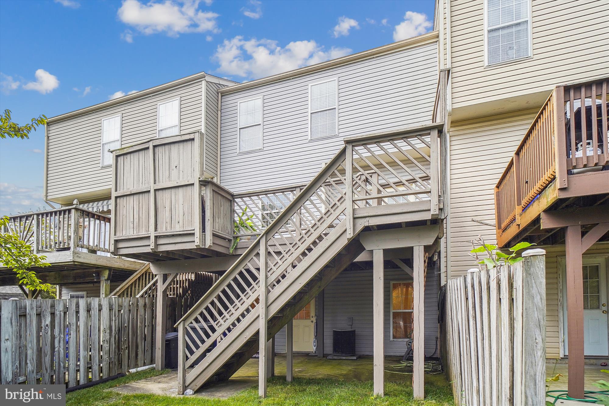 CAMBRIDGE FARMS - Residential