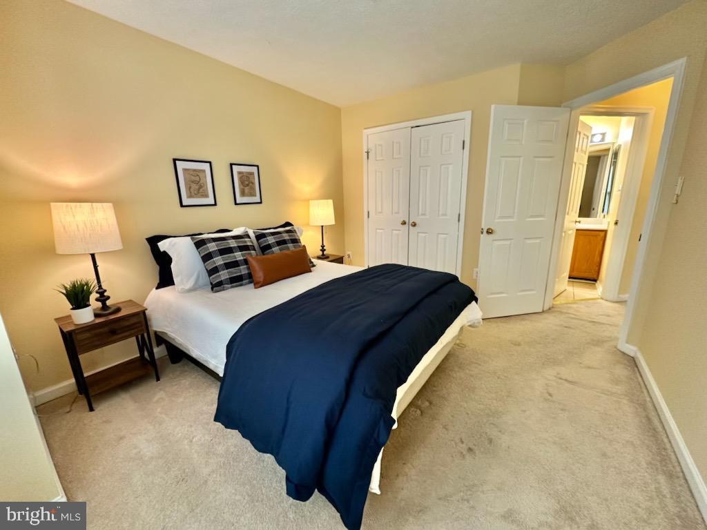 CAMBRIDGE FARMS - Residential