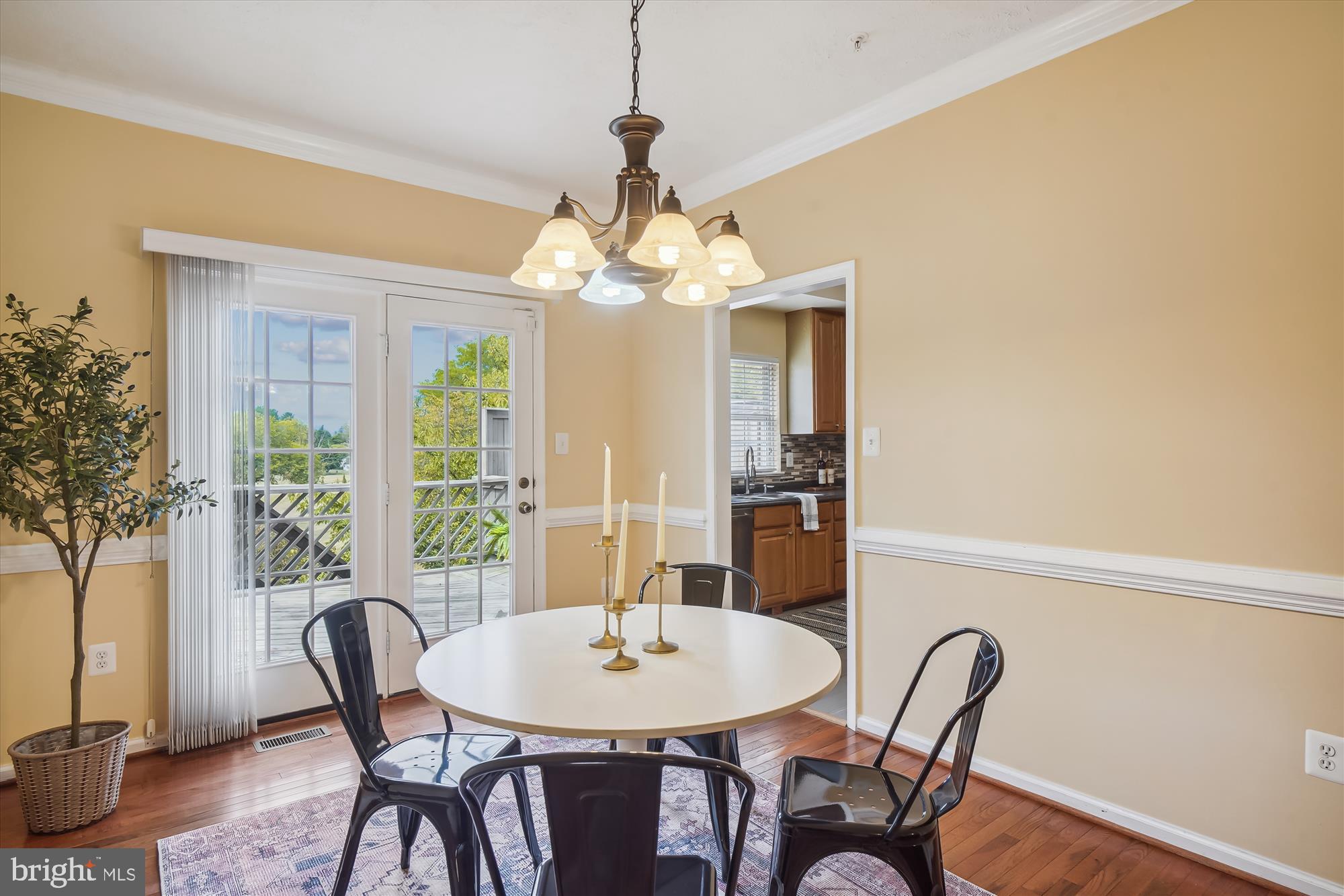 CAMBRIDGE FARMS - Residential