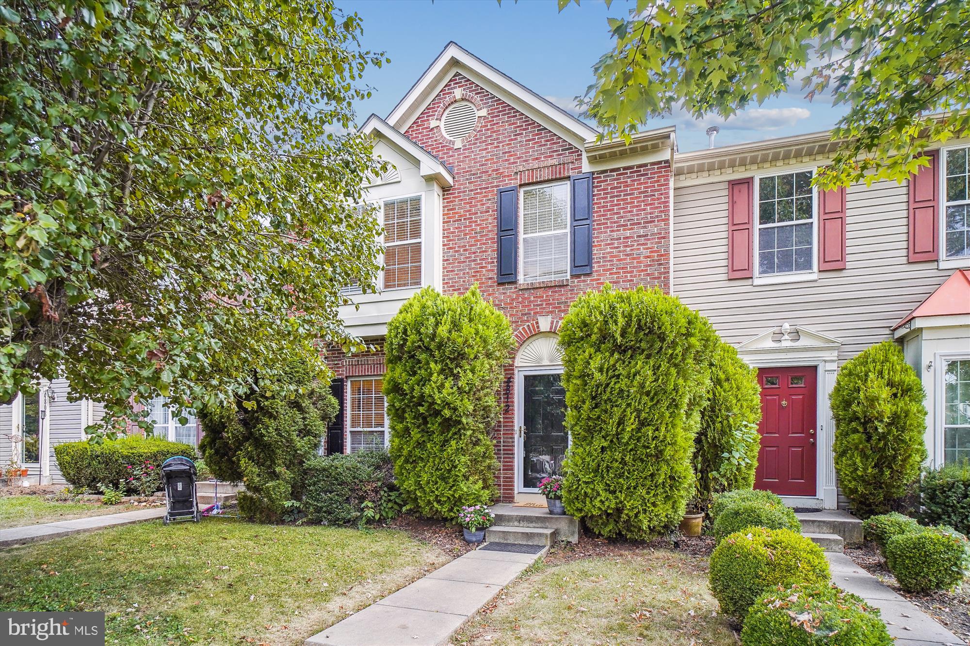 CAMBRIDGE FARMS - Residential