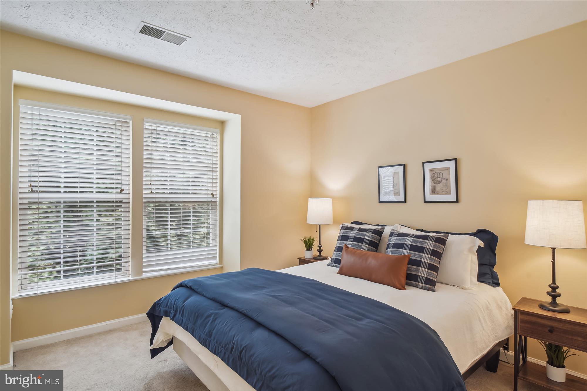 CAMBRIDGE FARMS - Residential