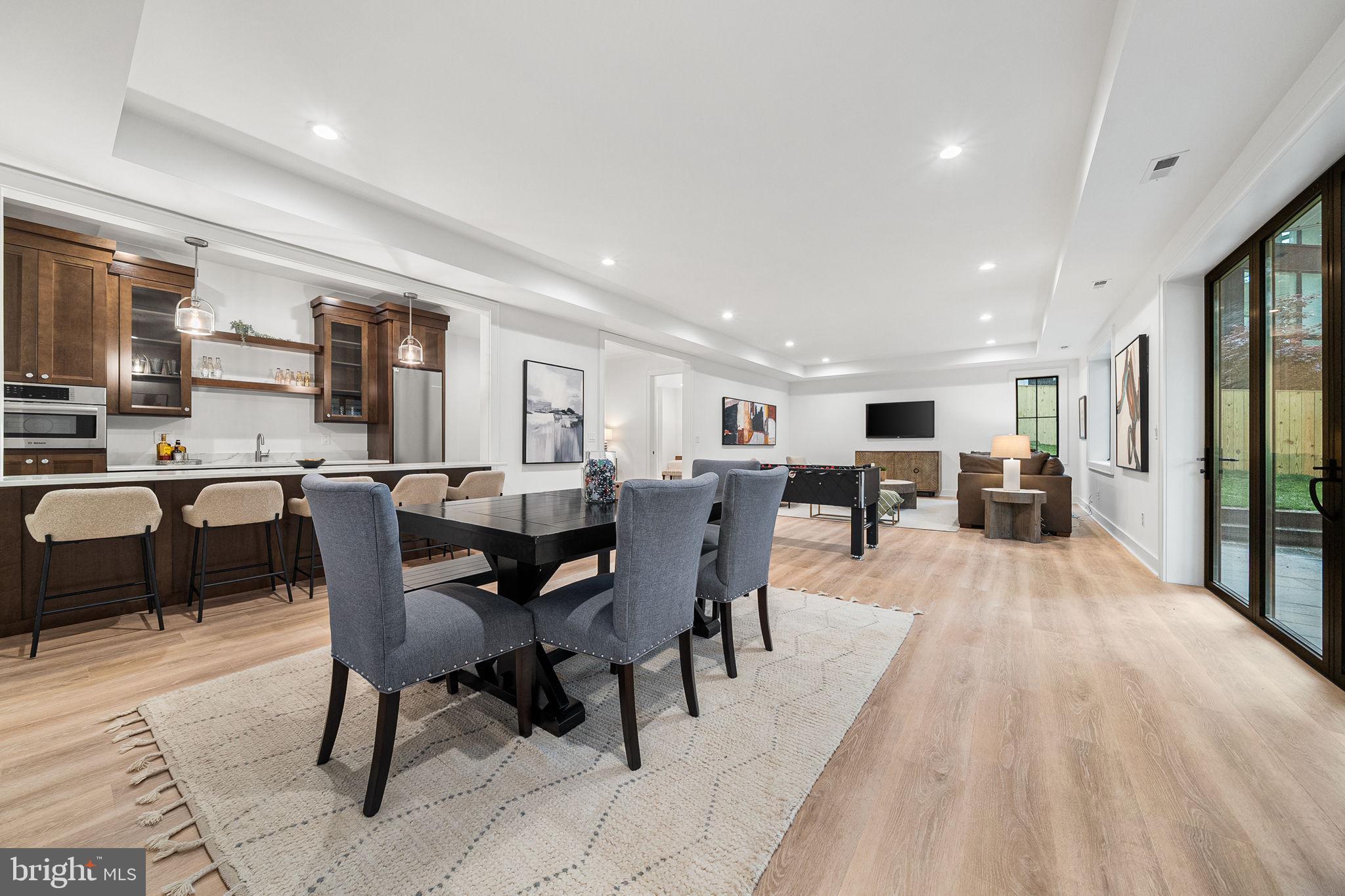 BROYHILL FOREST - Residential