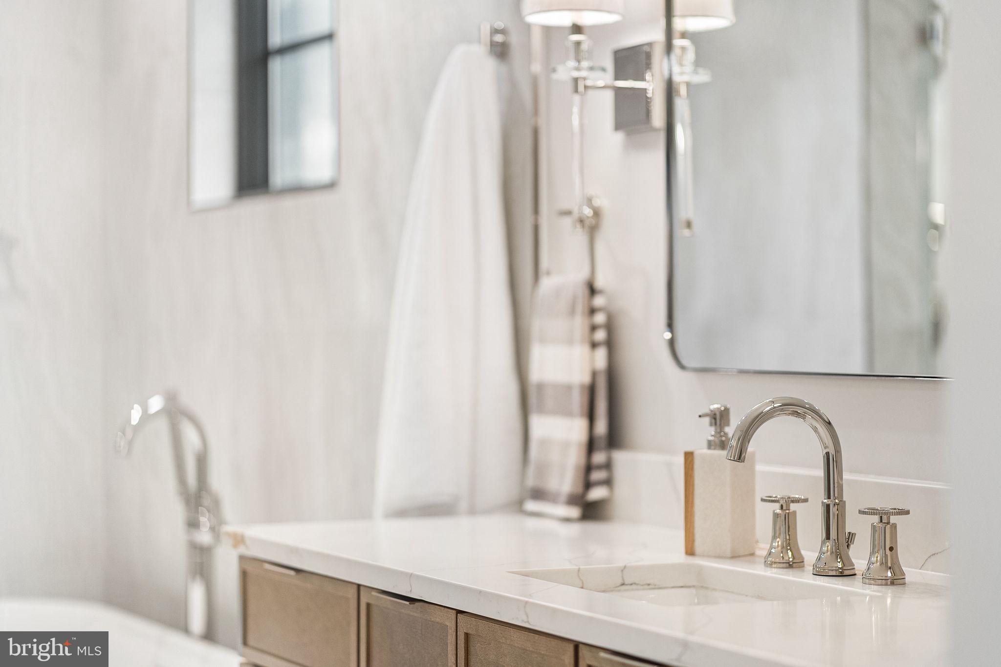 BROYHILL FOREST - Residential