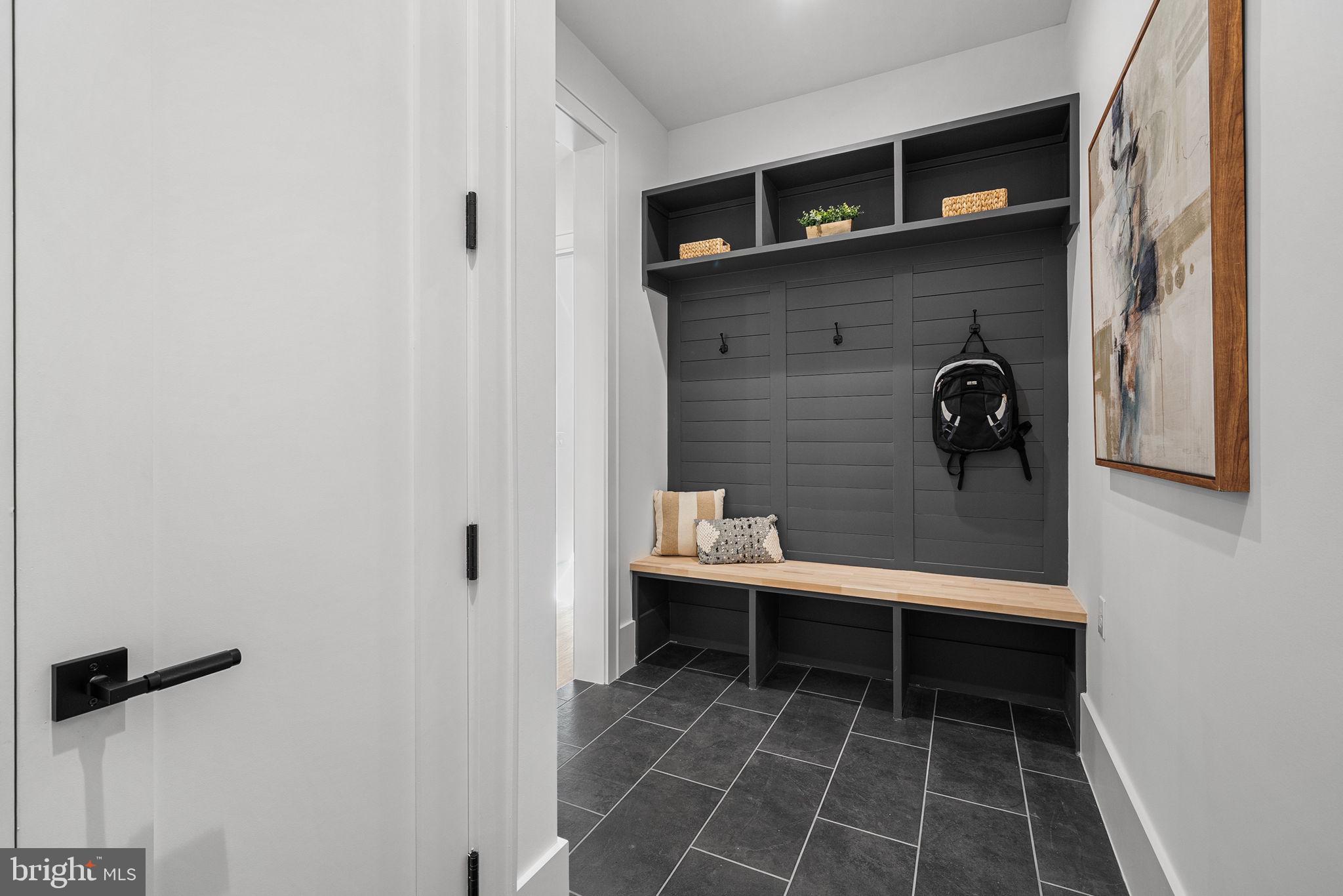 BROYHILL FOREST - Residential