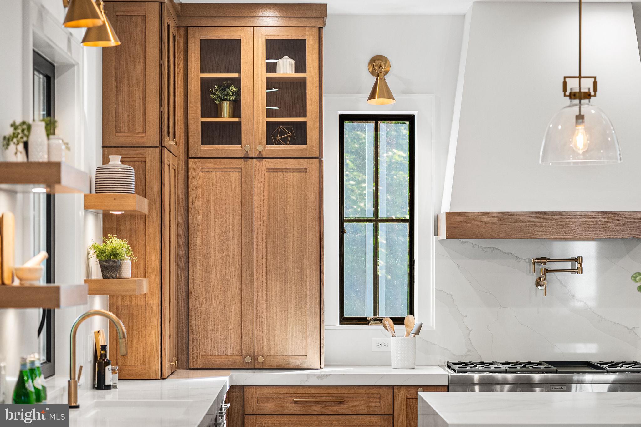 BROYHILL FOREST - Residential