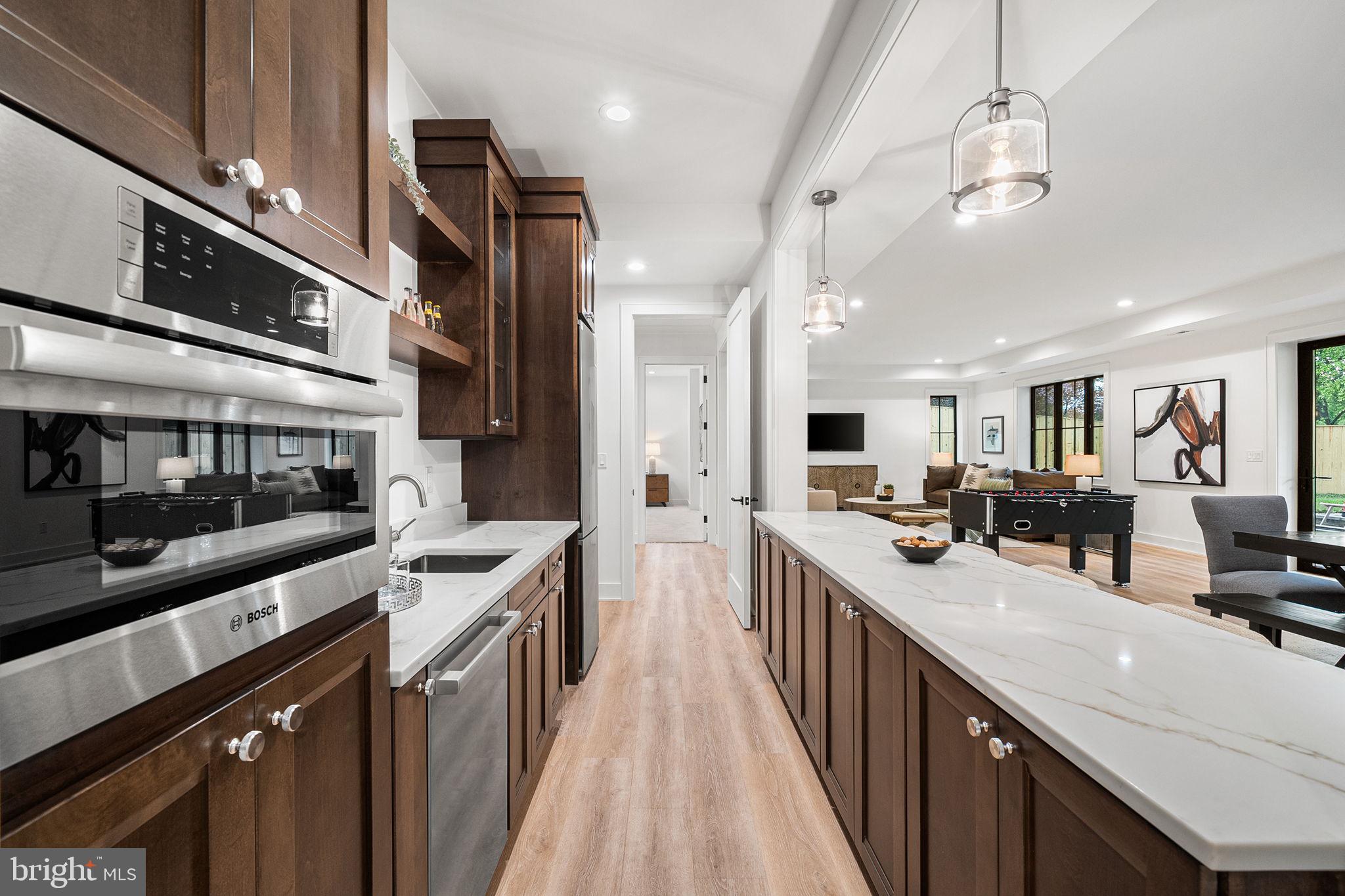 BROYHILL FOREST - Residential