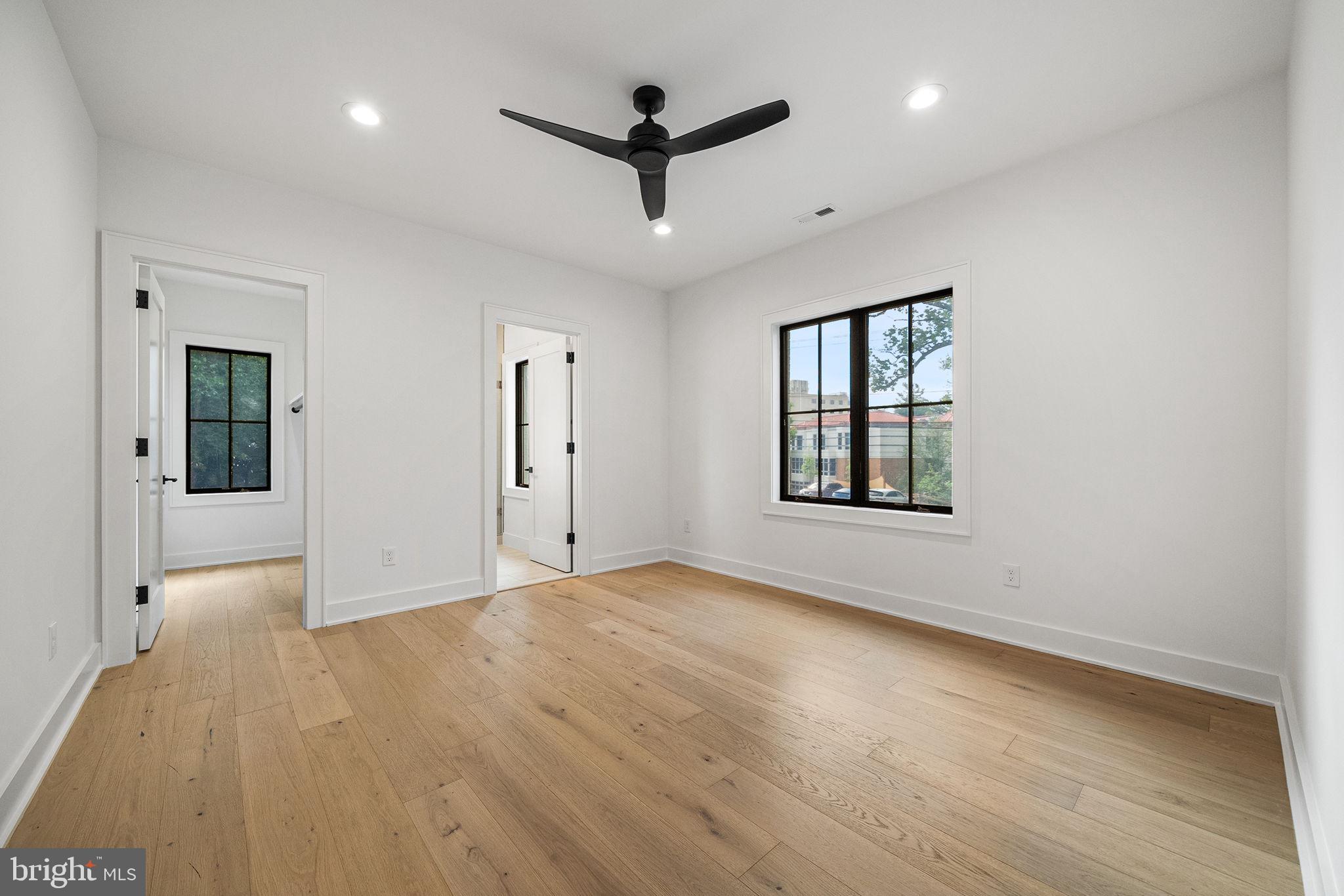 BROYHILL FOREST - Residential