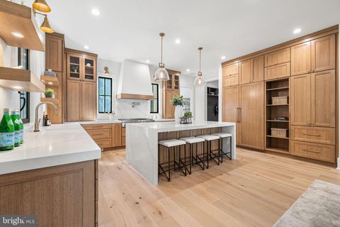 Photo of 4624 26th Street N, ARLINGTON, VA 22207 (MLS # VAAR2069976)