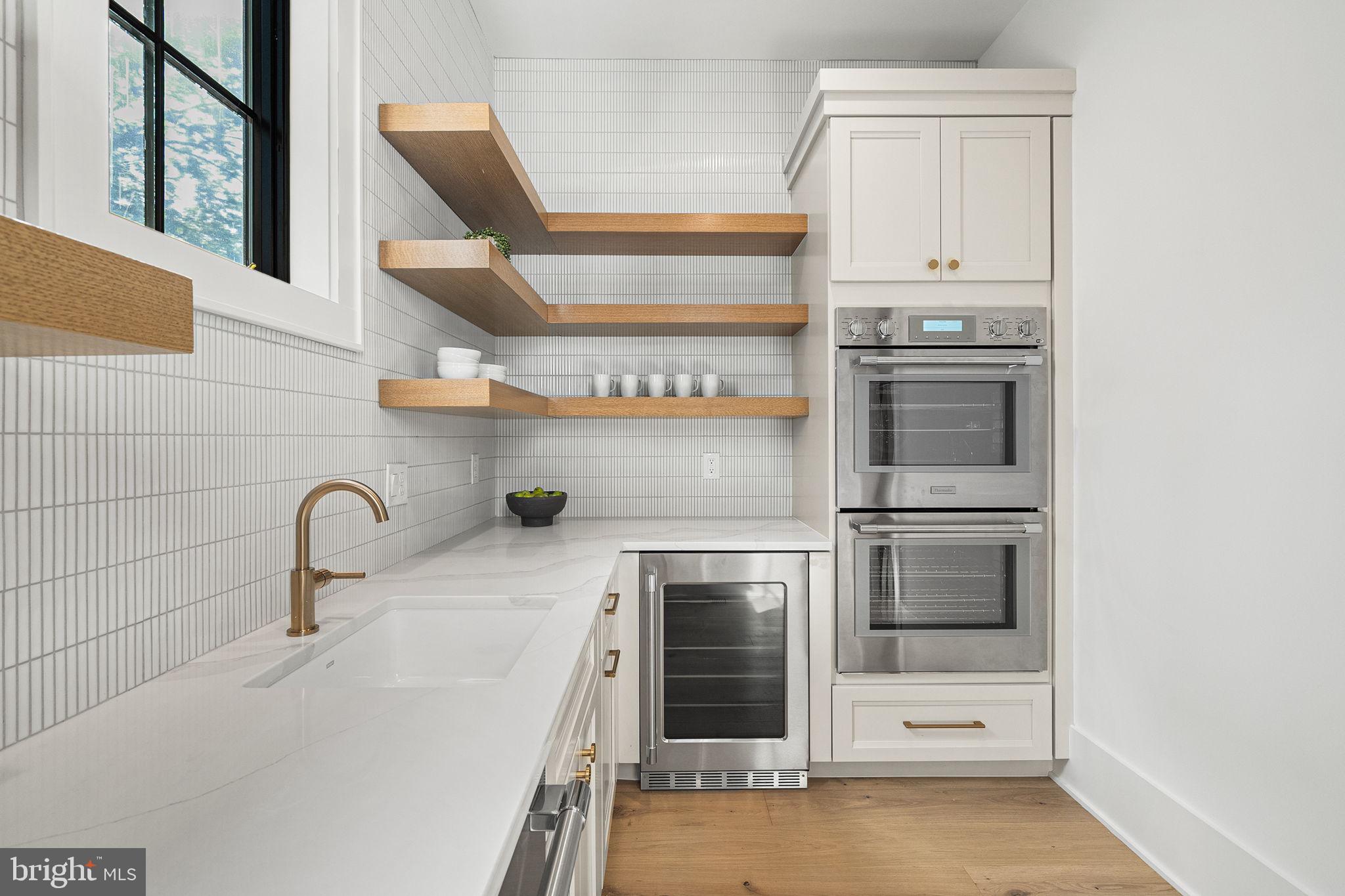 BROYHILL FOREST - Residential