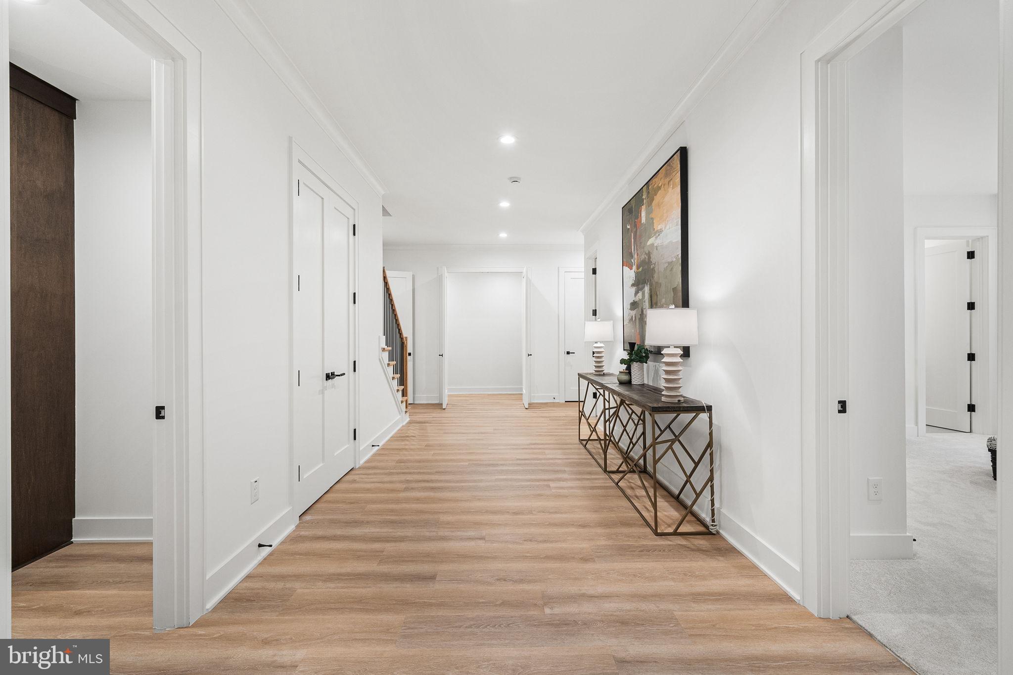 BROYHILL FOREST - Residential