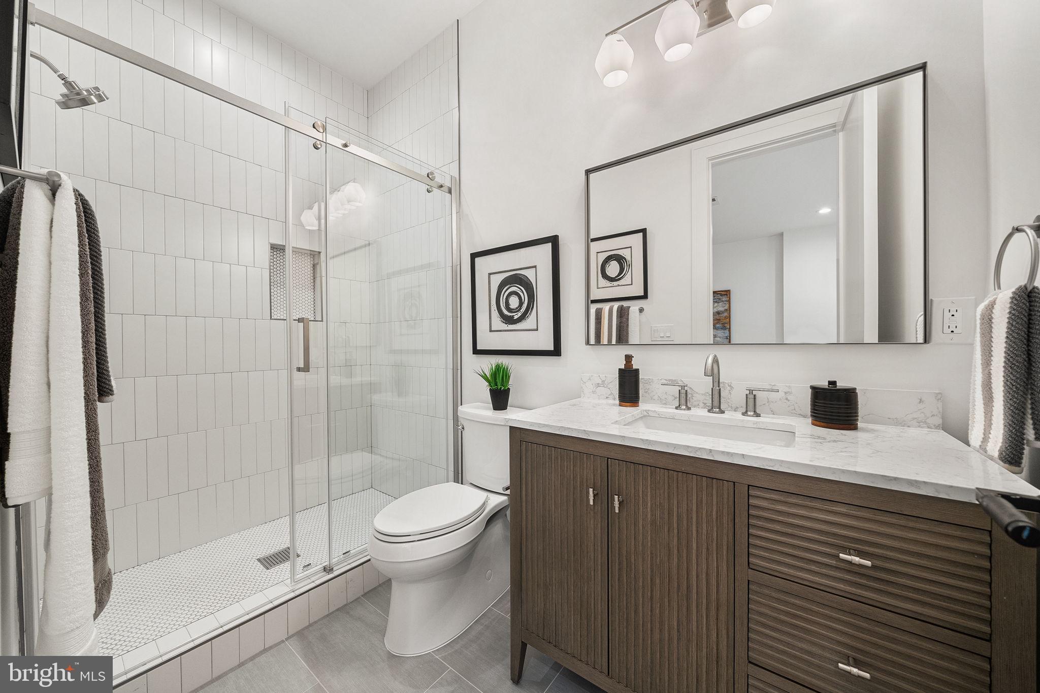 BROYHILL FOREST - Residential