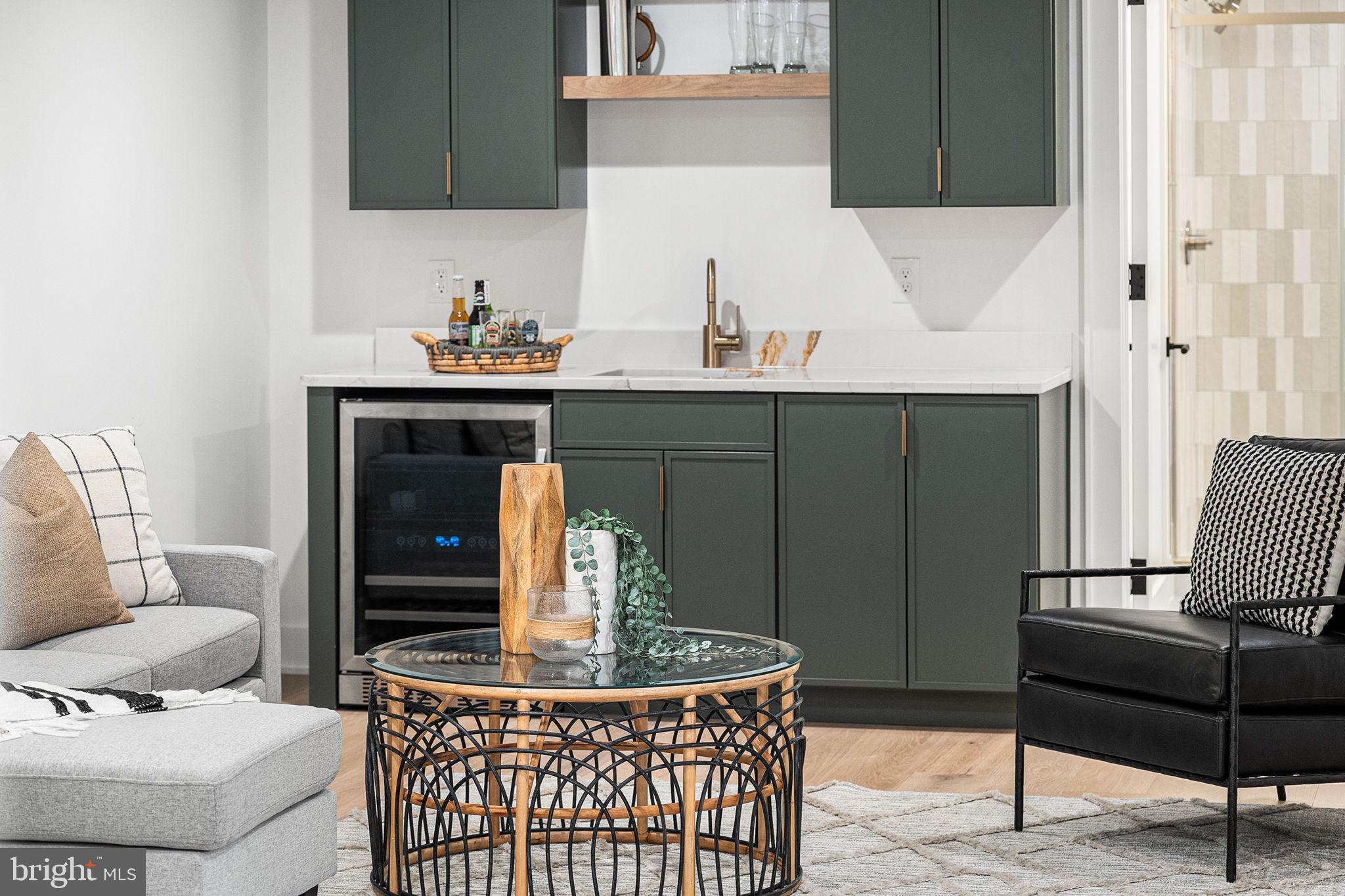 BROYHILL FOREST - Residential