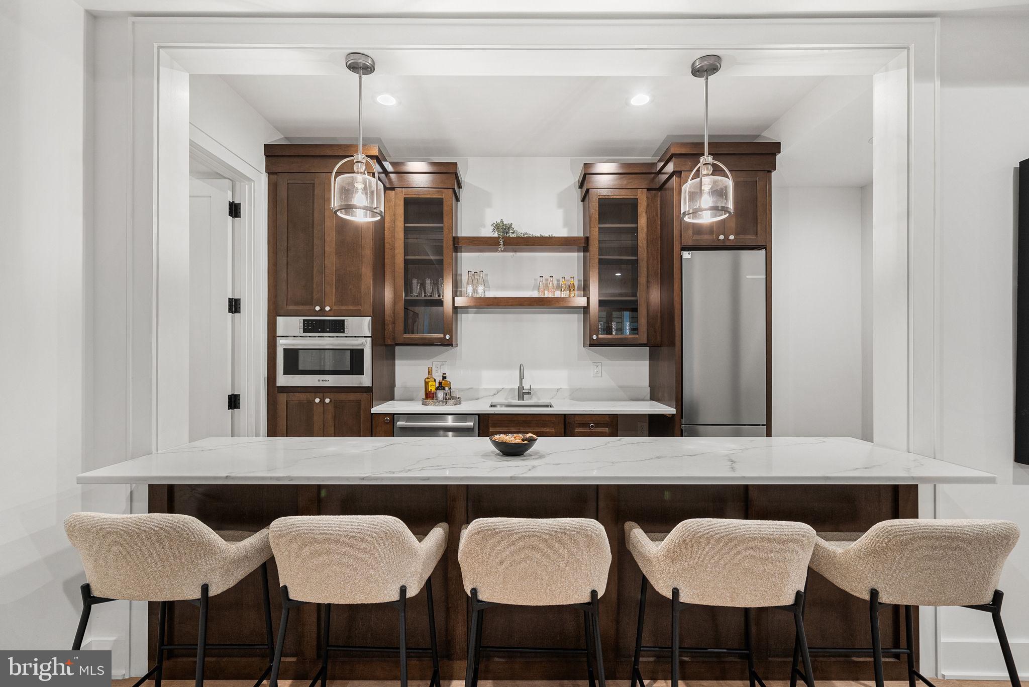 BROYHILL FOREST - Residential