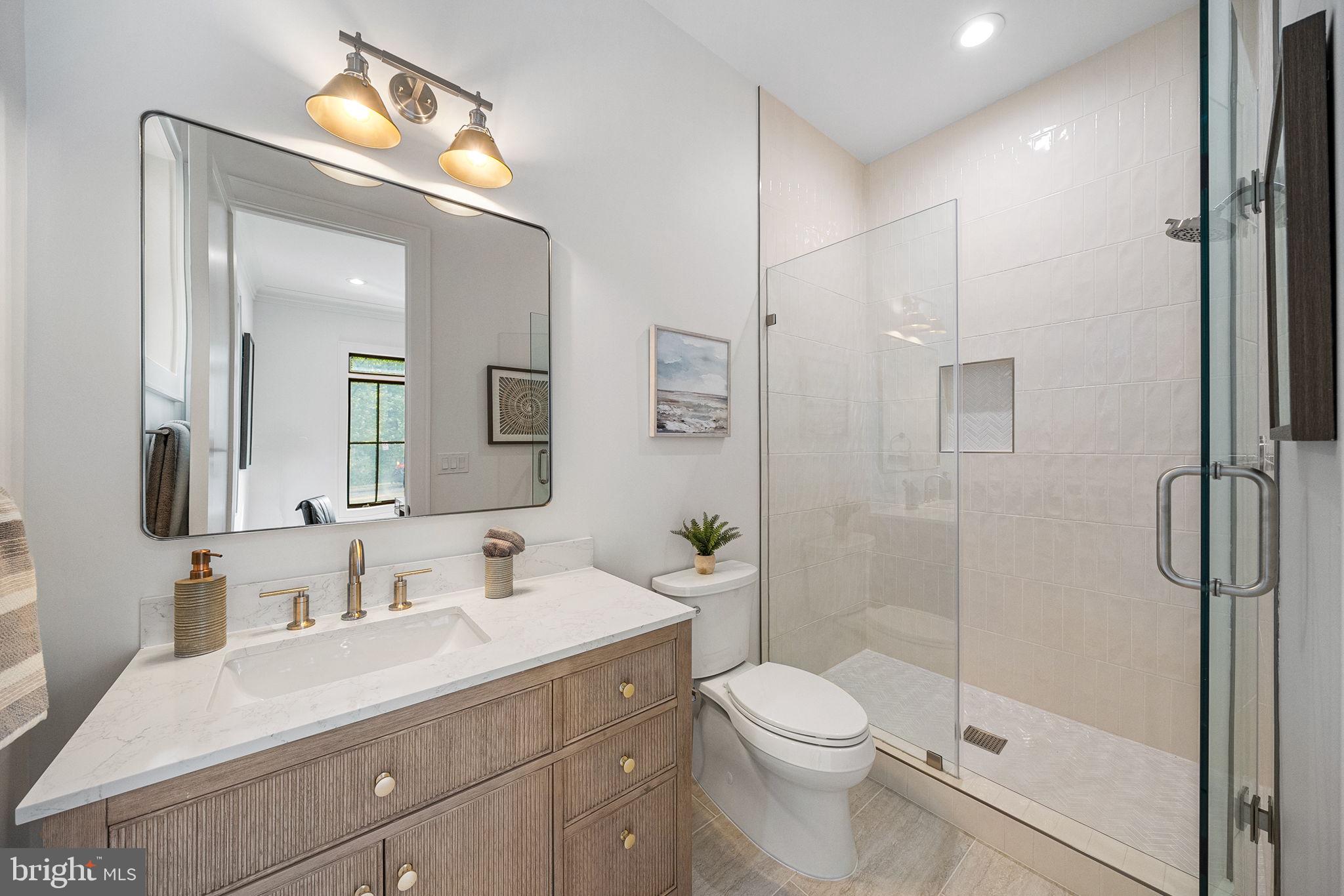 BROYHILL FOREST - Residential