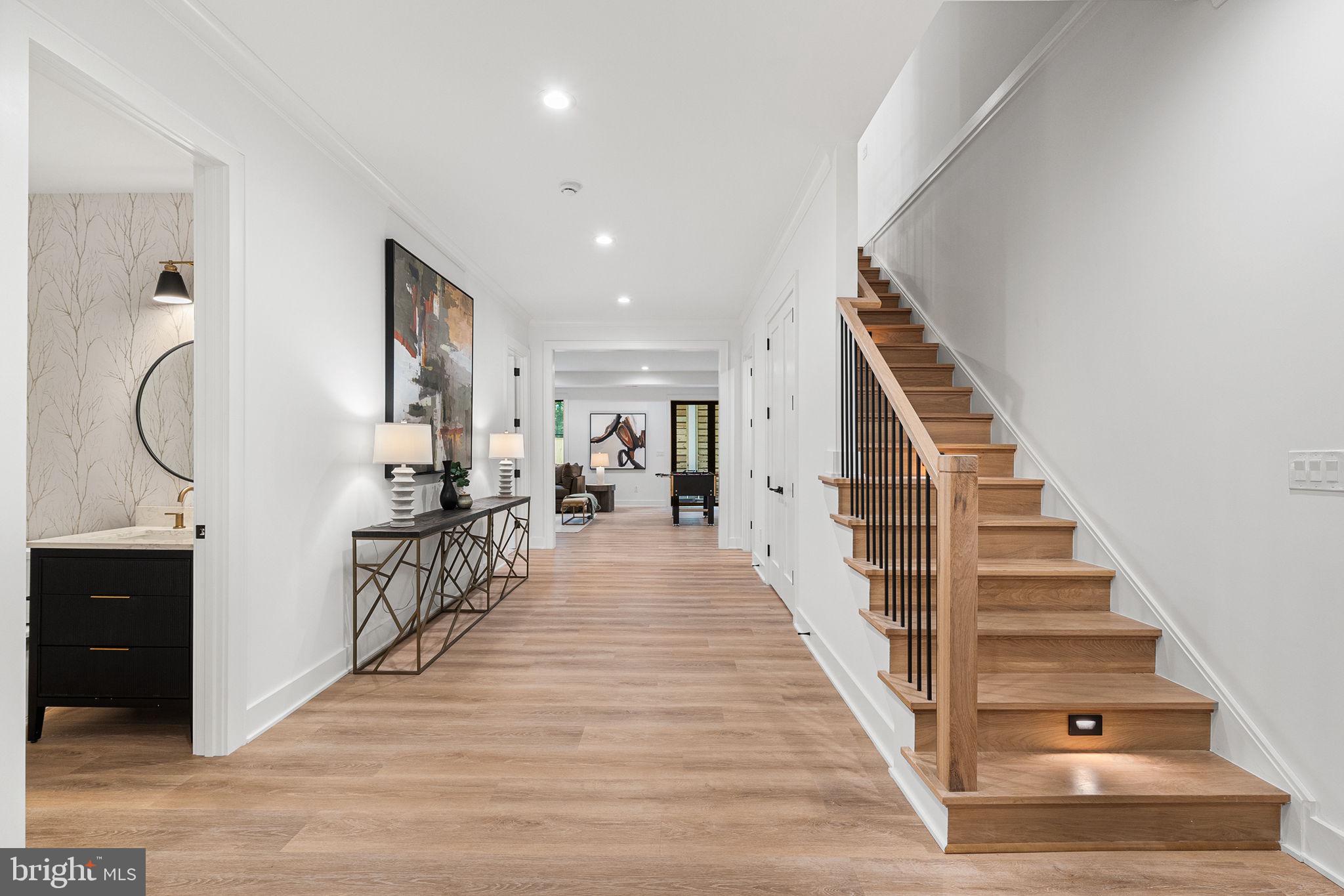 BROYHILL FOREST - Residential