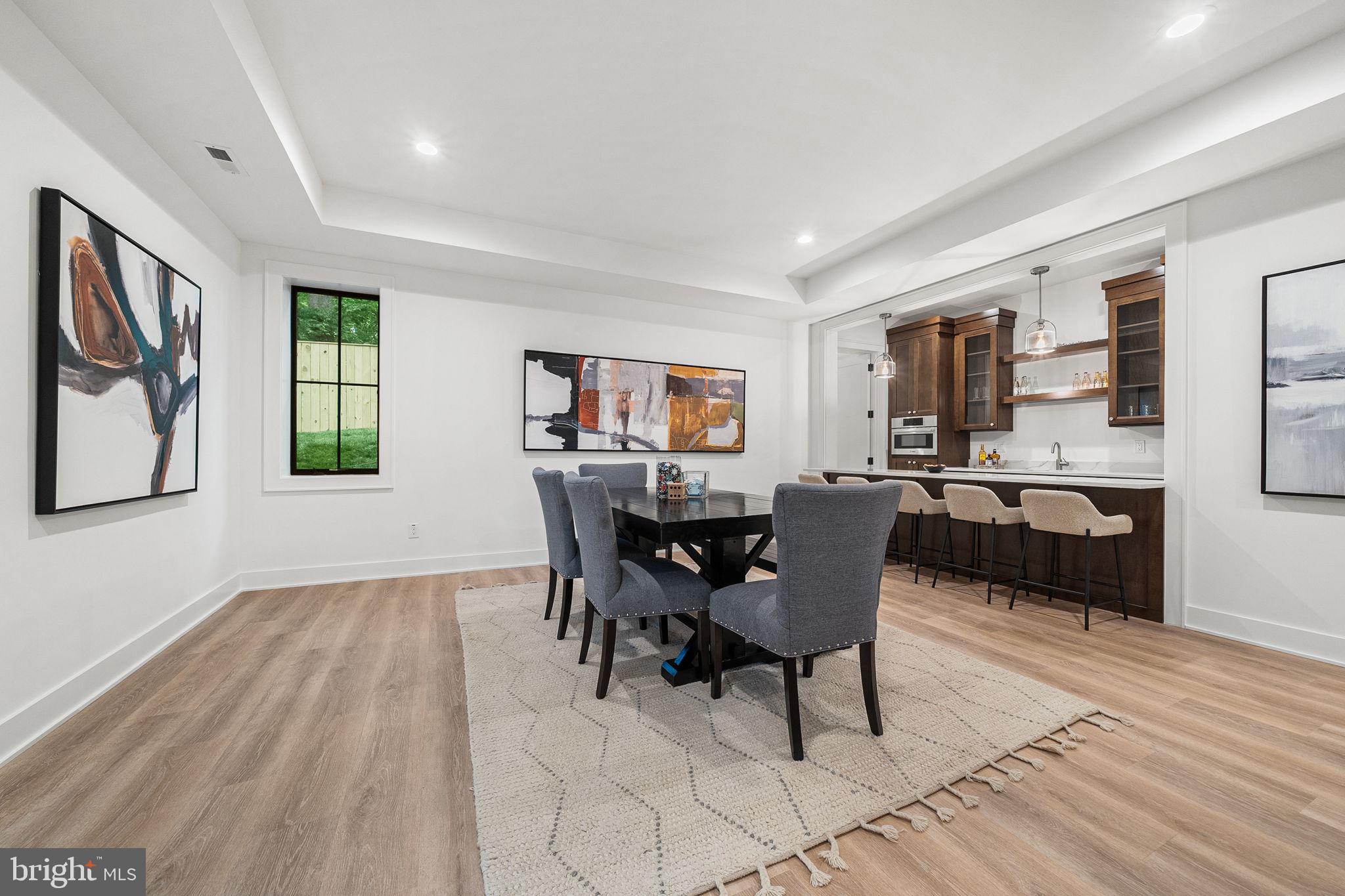 BROYHILL FOREST - Residential