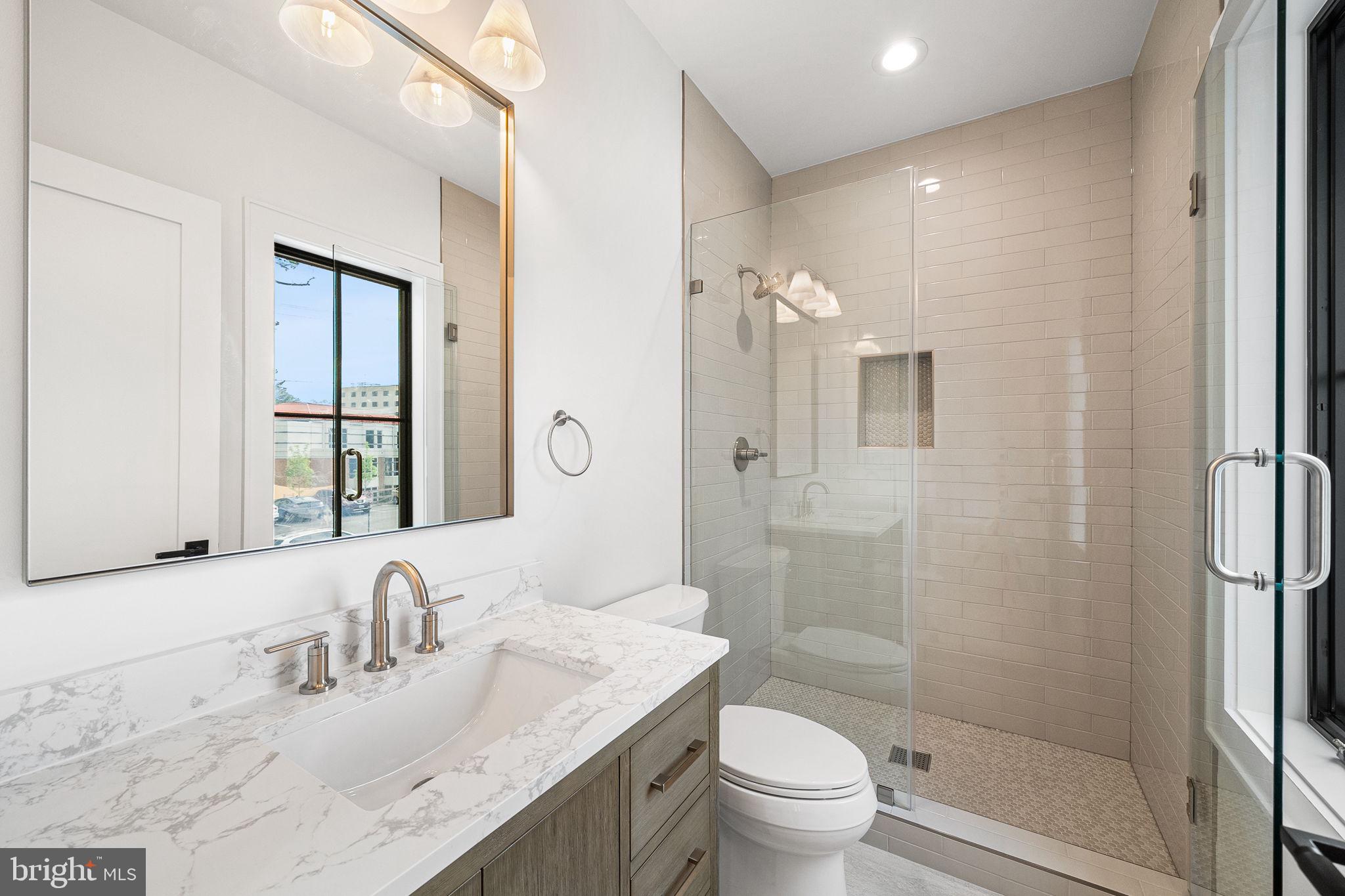 BROYHILL FOREST - Residential