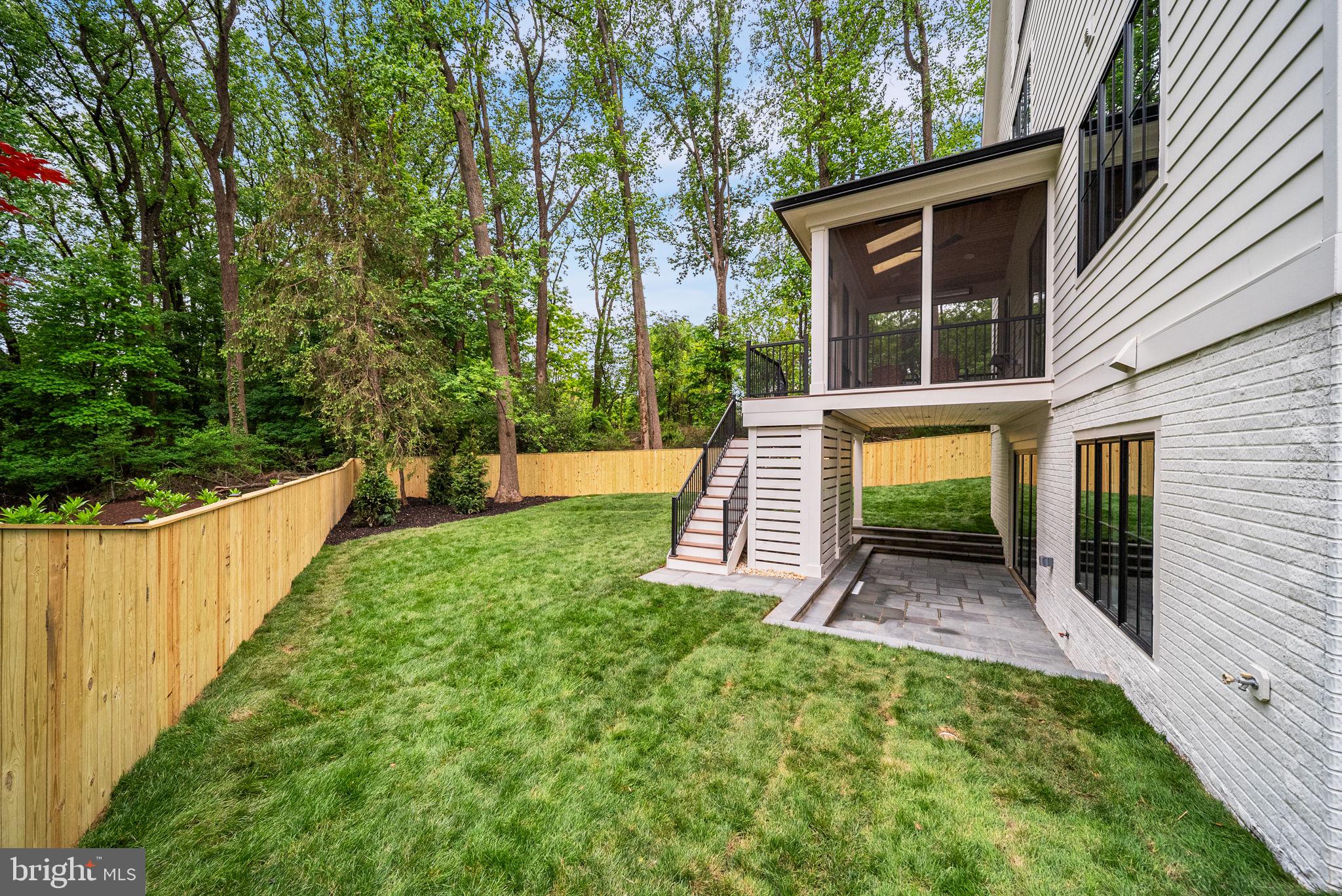 BROYHILL FOREST - Residential