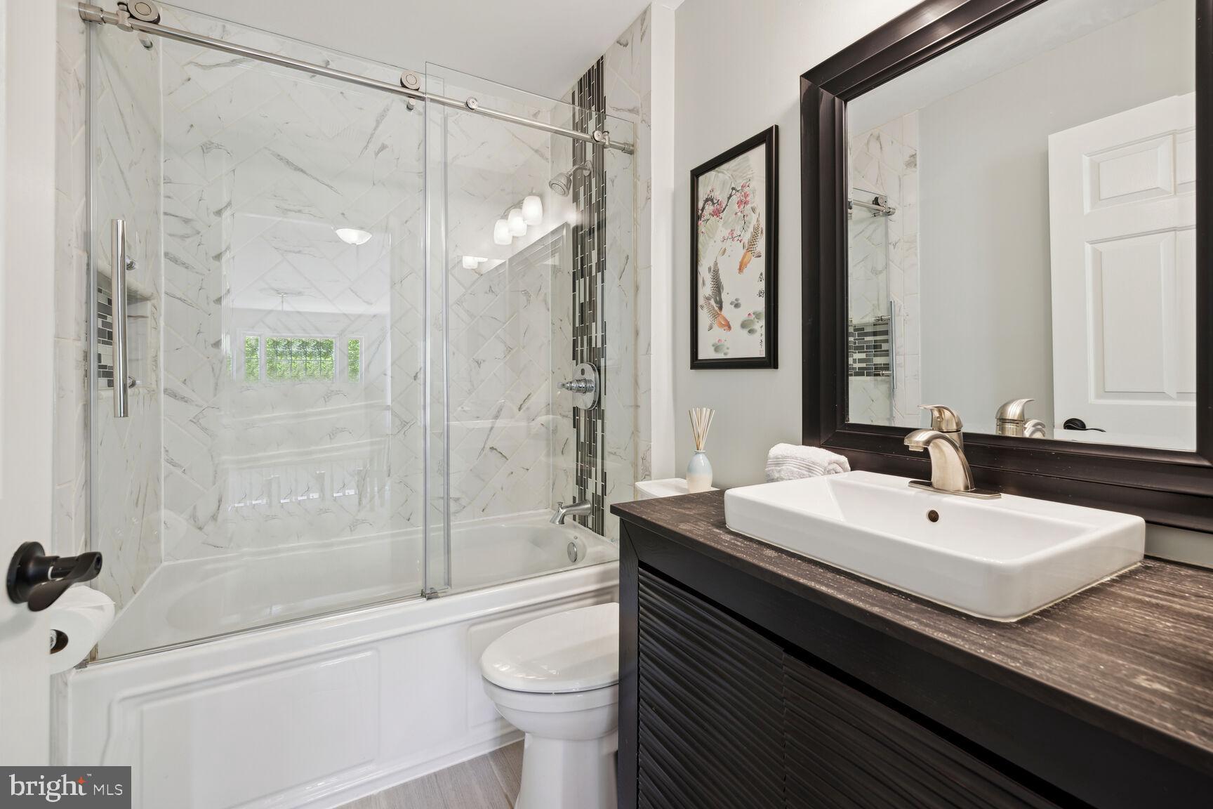 KINGSVIEW RIDGE - Residential