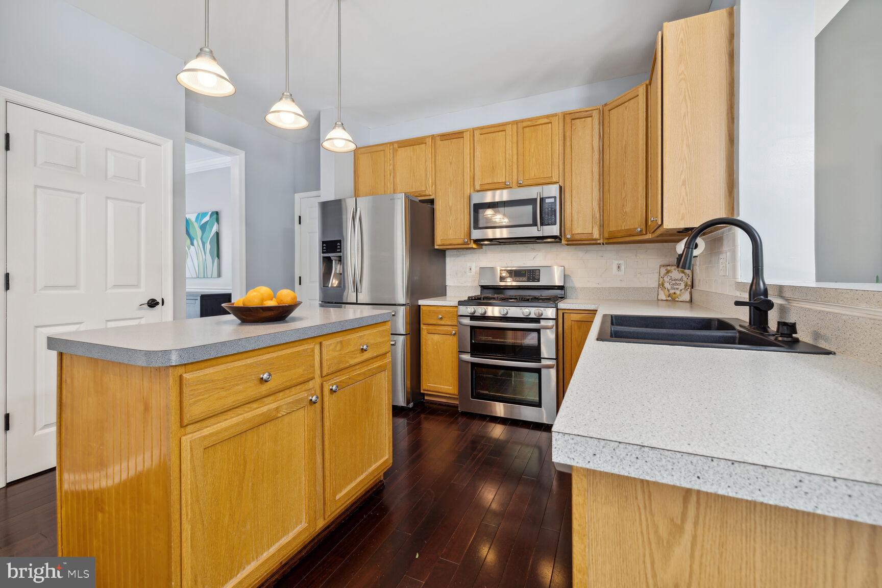 KINGSVIEW RIDGE - Residential