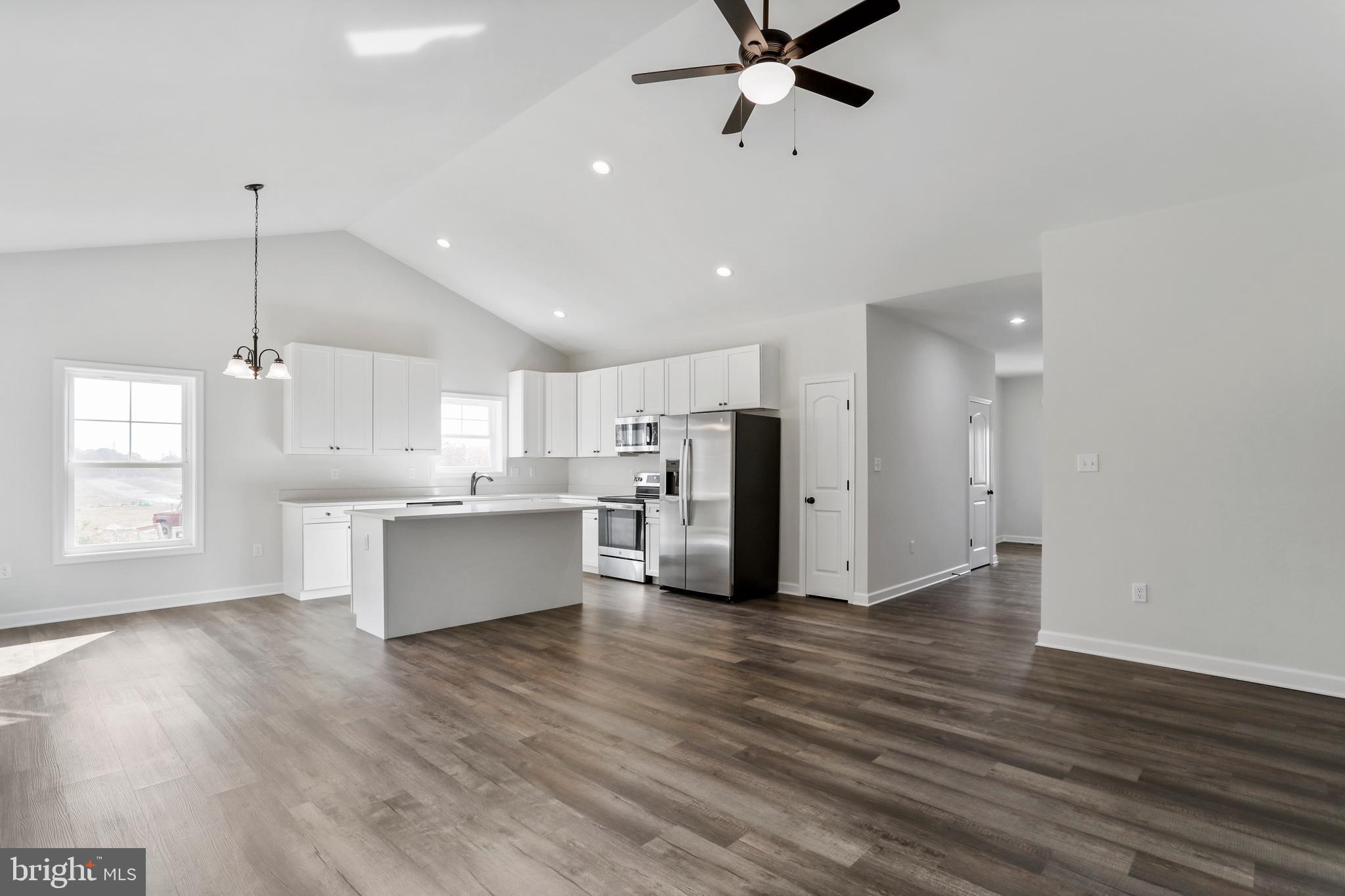 CAREFREE ACRES - Residential