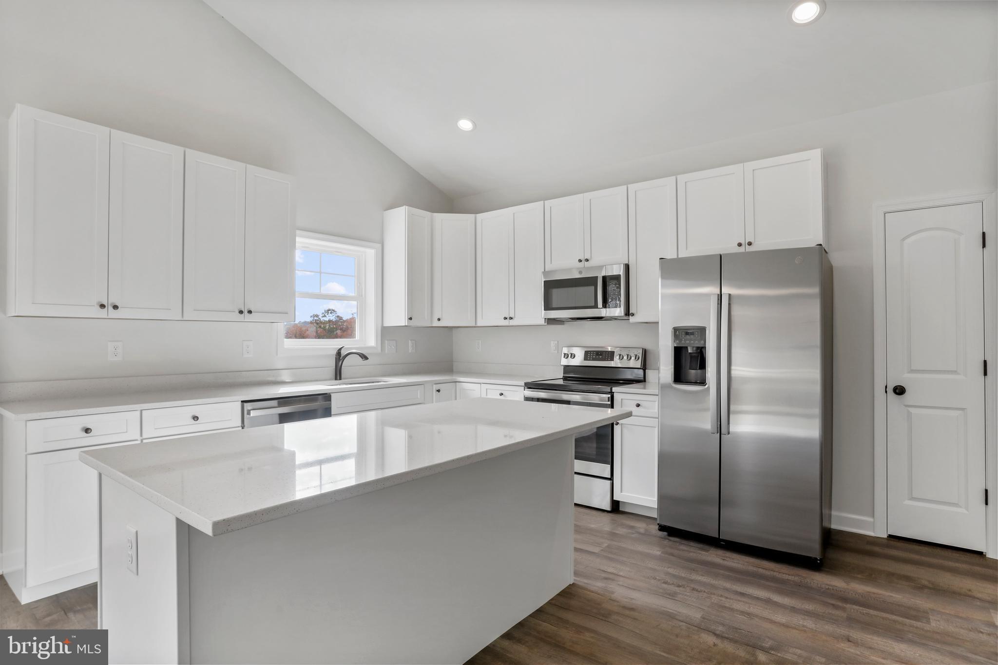 CAREFREE ACRES - Residential