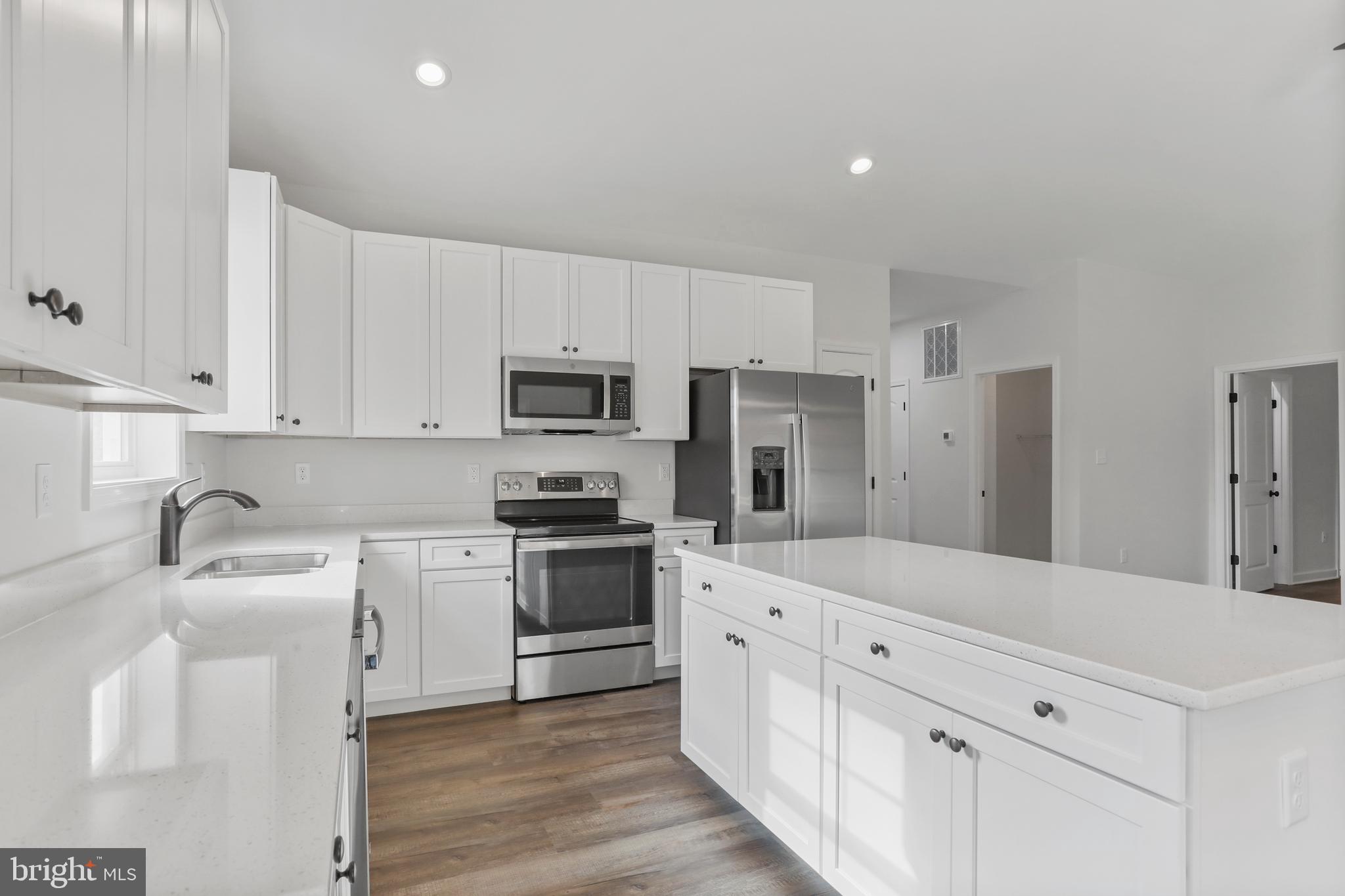 CAREFREE ACRES - Residential