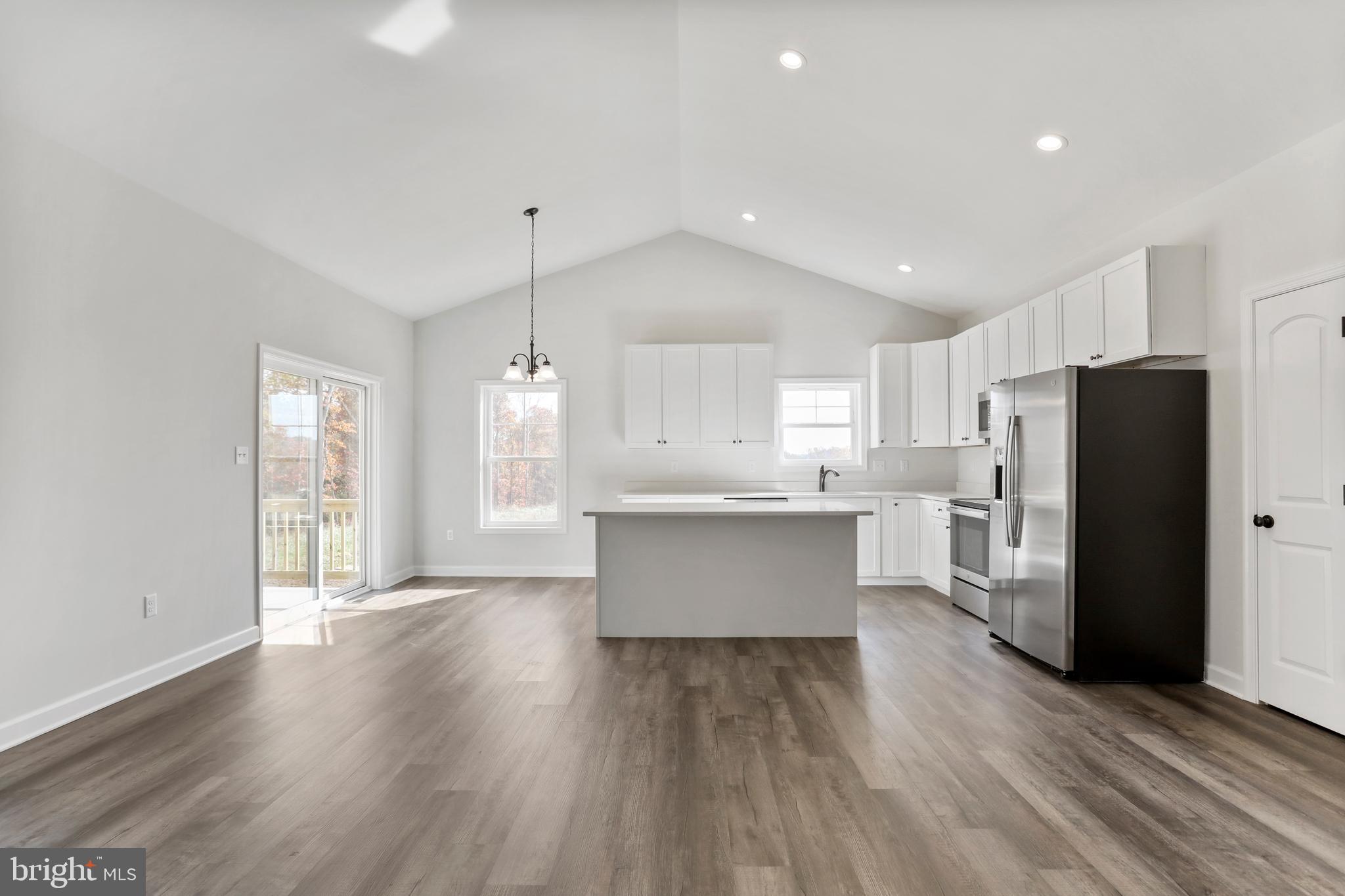 CAREFREE ACRES - Residential