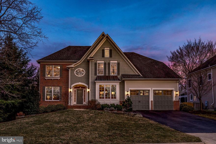 Beautiful custom home in the heart of downtown Vienna. 3 finished levels, 6 bedrooms, 4 full baths, 1 half bath and a 2 car garage. Quiet street and premium lot with a backyard oasis you ll never want to leave. Open bright main level with chef s kitchen, two-story foyer and FR. An entertainer s dream. Luxurious owner s suite with a sitting room, double walk-in closets and spa-like bath. Ideal Vienna location steps to downtown Vienna shops, restaurants and the W&OD trail. Easy access to commuter routes, Tysons Corner and DC.