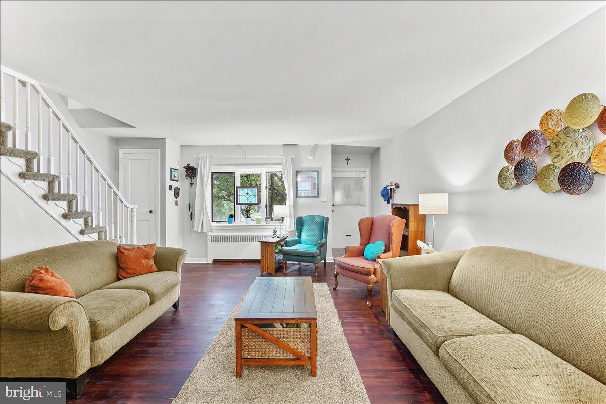 2431 CEDAR LANE