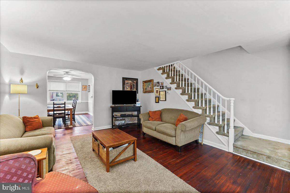 2431 CEDAR LANE
