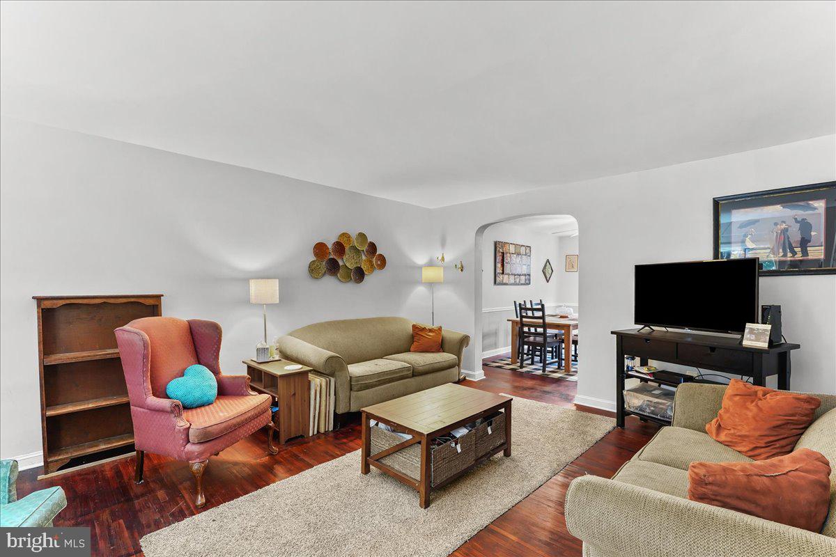 2431 CEDAR LANE