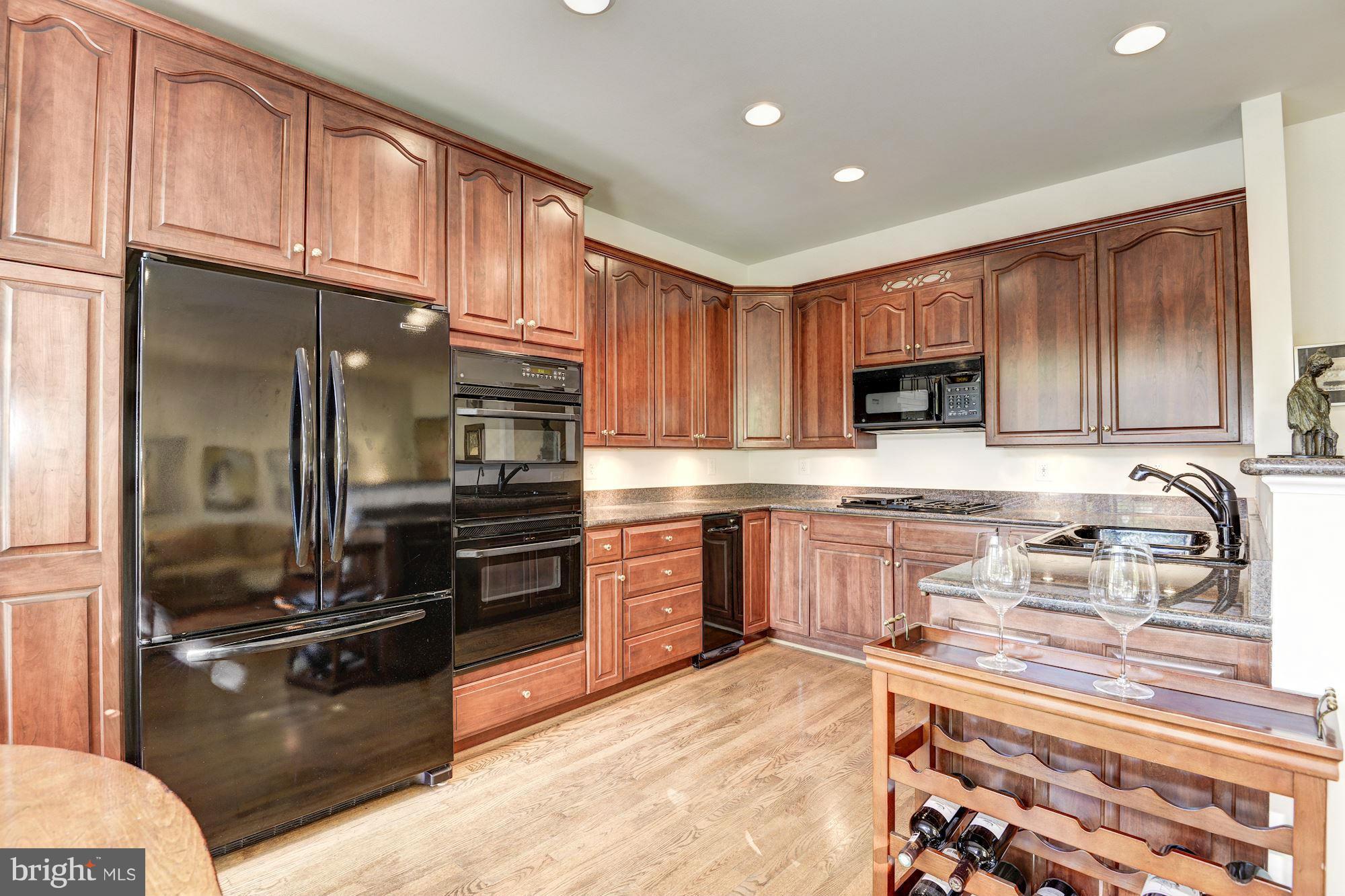 PALISADES PARK - Residential