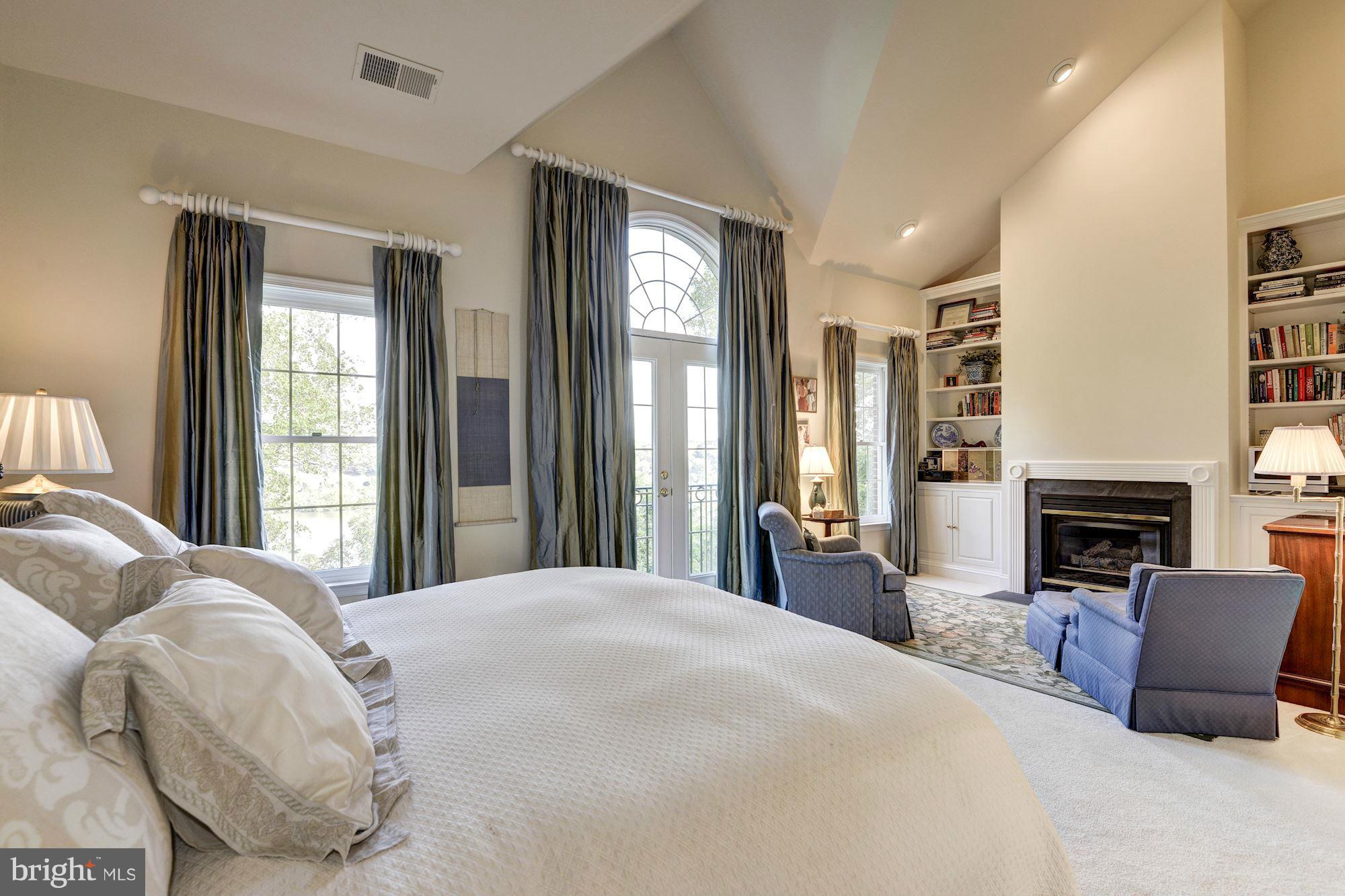 PALISADES PARK - Residential